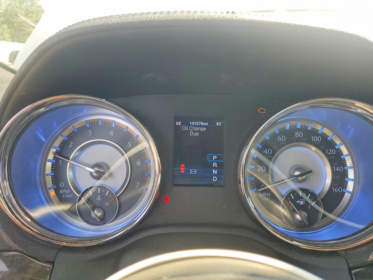 2014 Chrysler 300c Серебряный vin: 2C3CCAETXEH382915