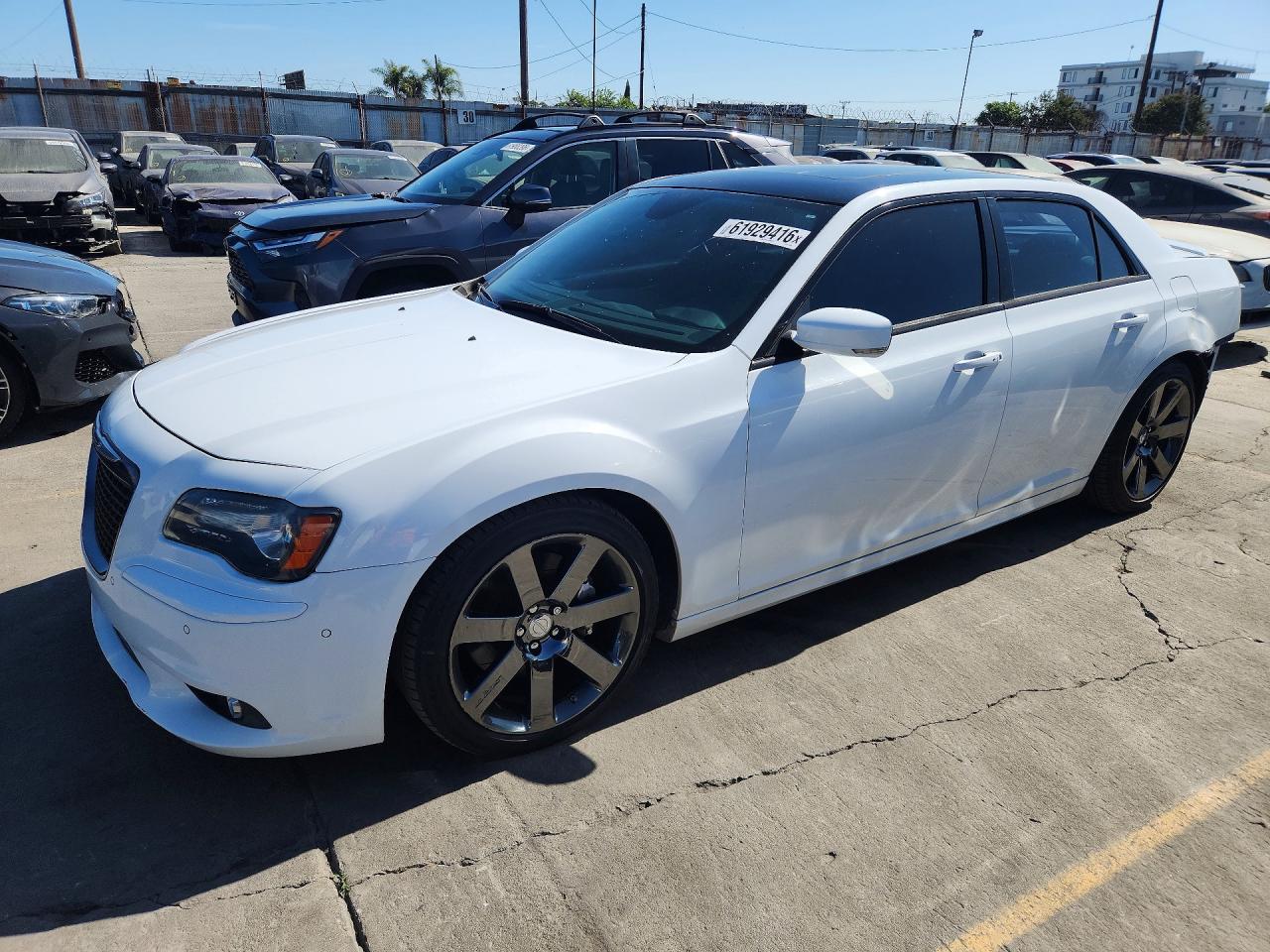 2014 Chrysler 300 Srt-8 6.4l White vin: 2C3CCAFJ7EH257870