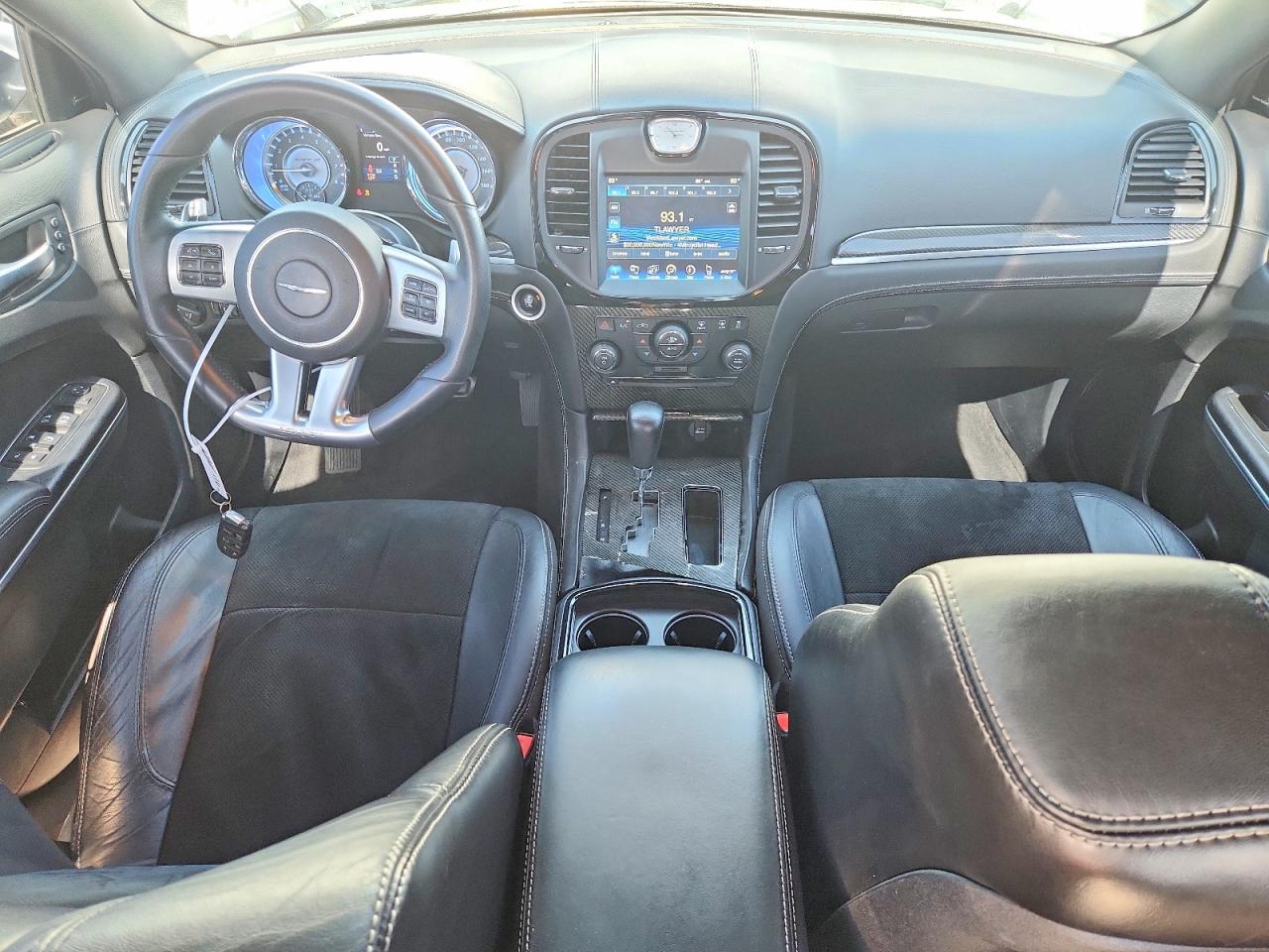 2014 Chrysler 300 Srt-8 6.4l White vin: 2C3CCAFJ7EH257870