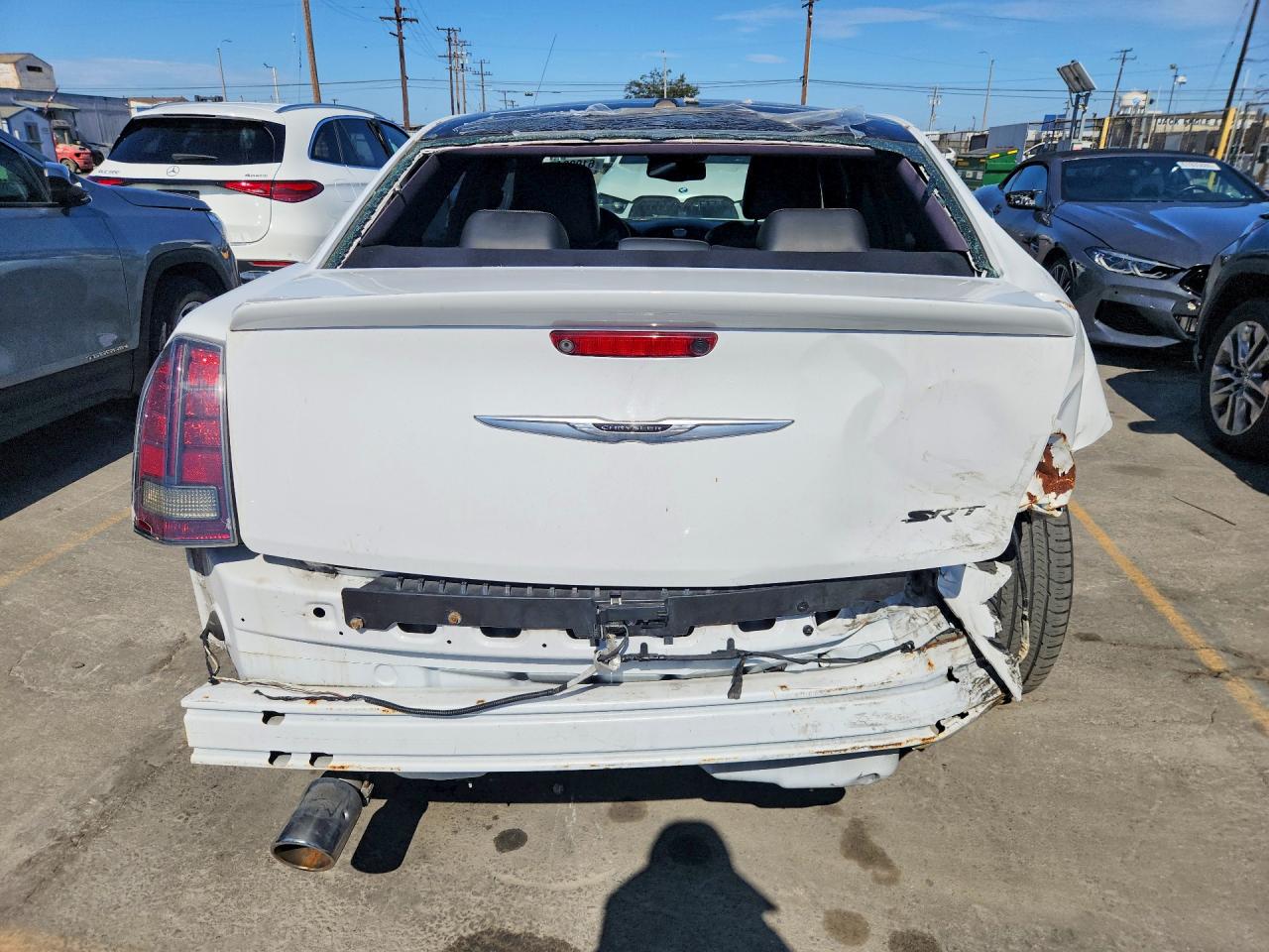 2014 Chrysler 300 Srt-8 6.4l White vin: 2C3CCAFJ7EH257870