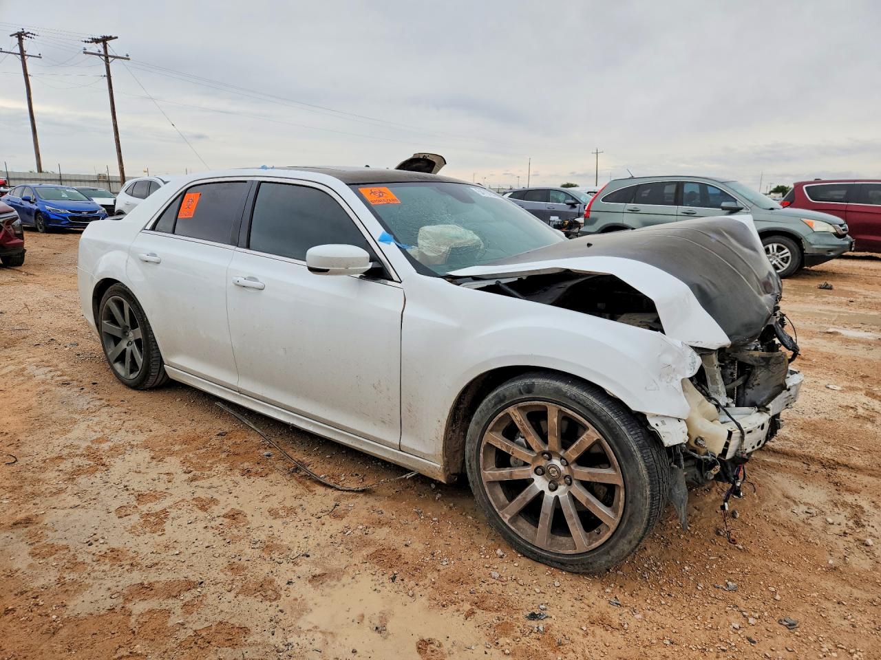 2013 Chrysler 300 White vin: 2C3CCAFJ8DH513240