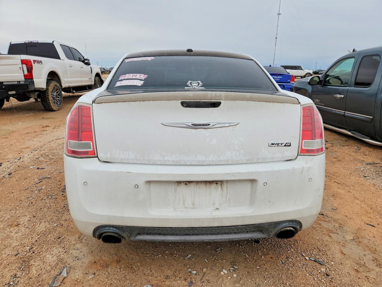 2013 Chrysler 300 White vin: 2C3CCAFJ8DH513240