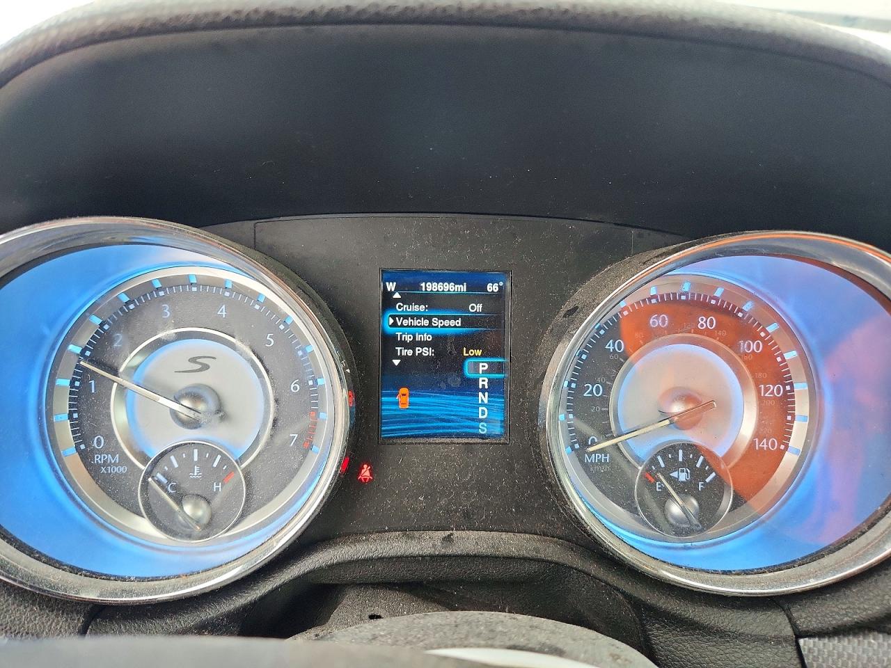 2014 Chrysler 300 S Silver vin: 2C3CCAGG0EH120529