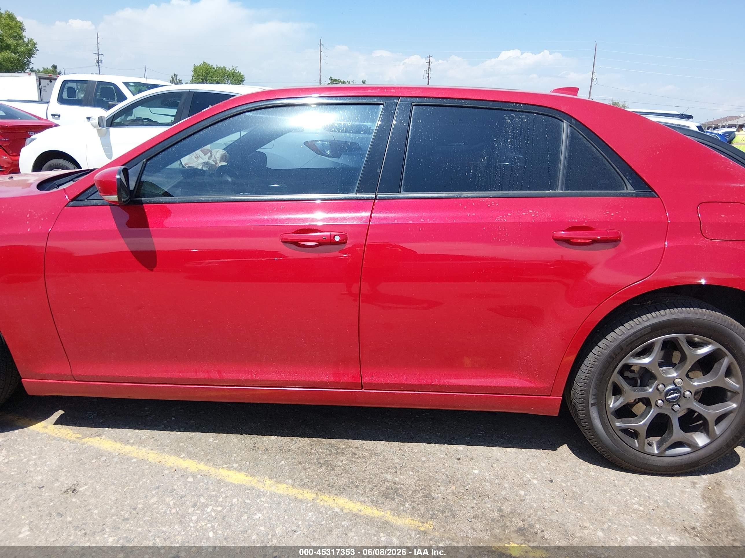 2015 Chrysler 300 300s Red vin: 2C3CCAGG0FH746860