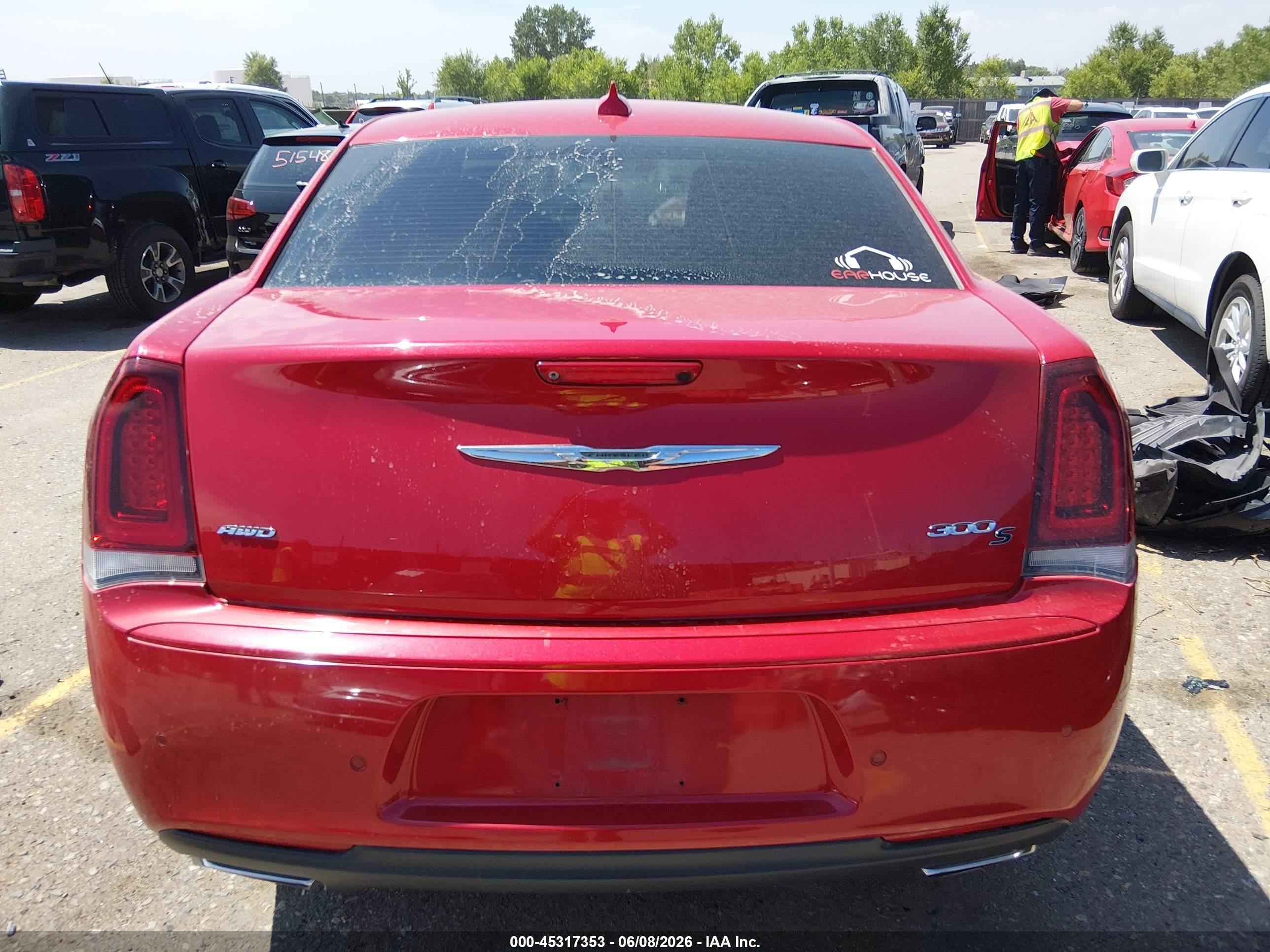 2015 Chrysler 300 300s Red vin: 2C3CCAGG0FH746860