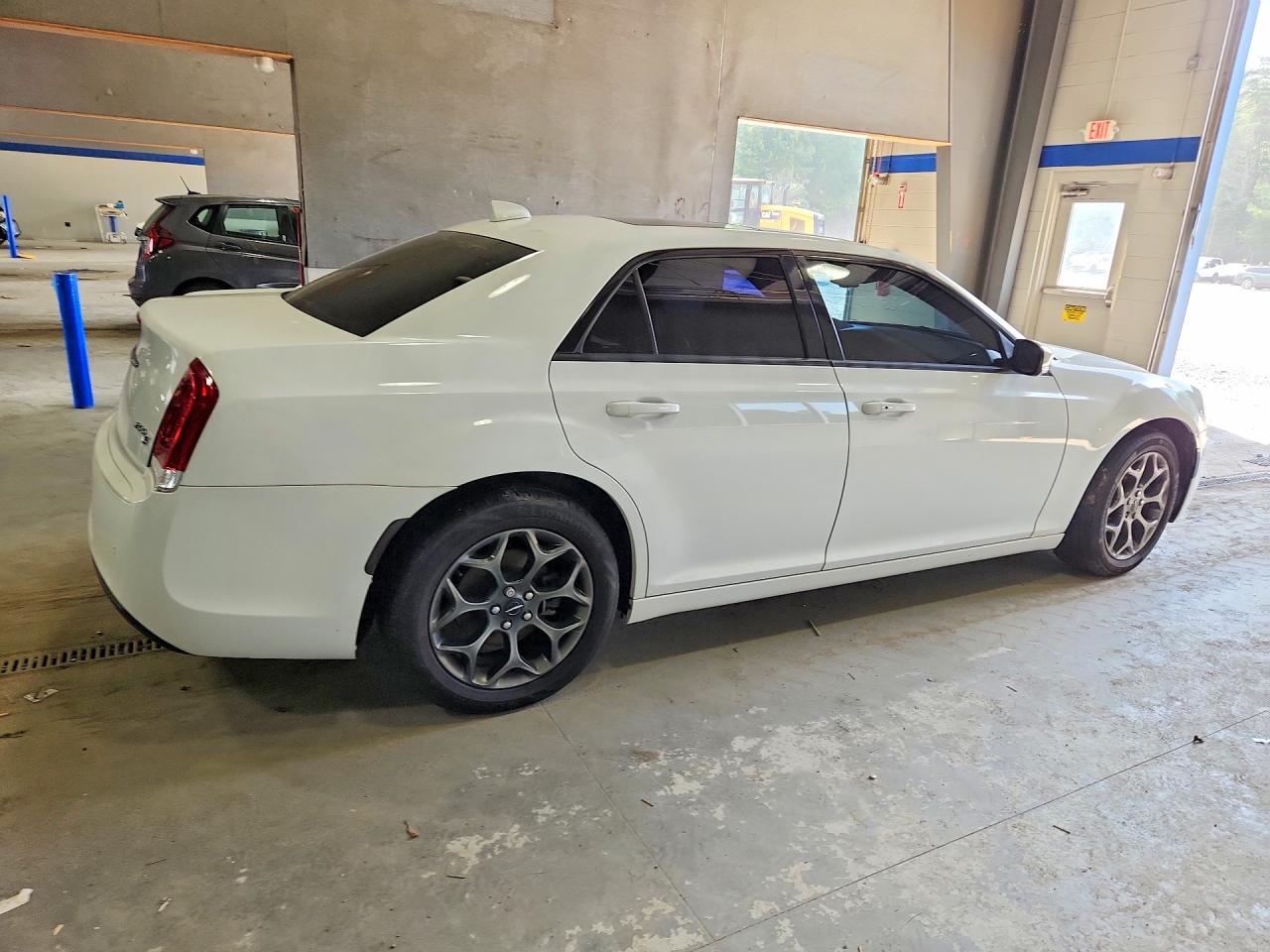 2017 Chrysler 300 S Белый vin: 2C3CCAGG0HH582660