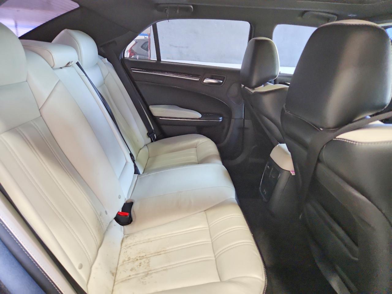 2017 Chrysler 300 S Белый vin: 2C3CCAGG0HH582660