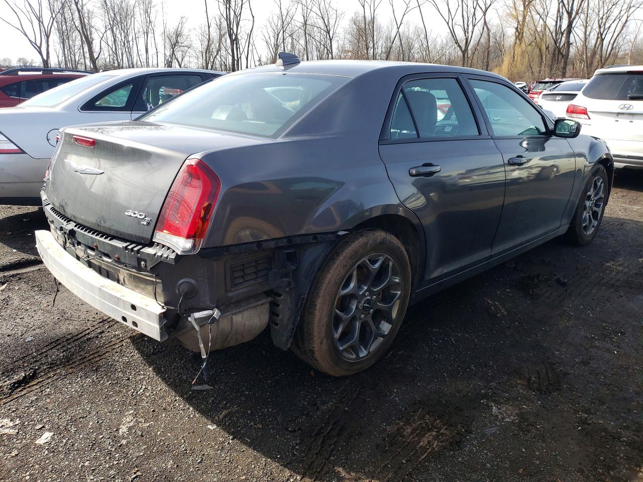 2015 Chrysler 300 S Серебряный vin: 2C3CCAGG1FH899456