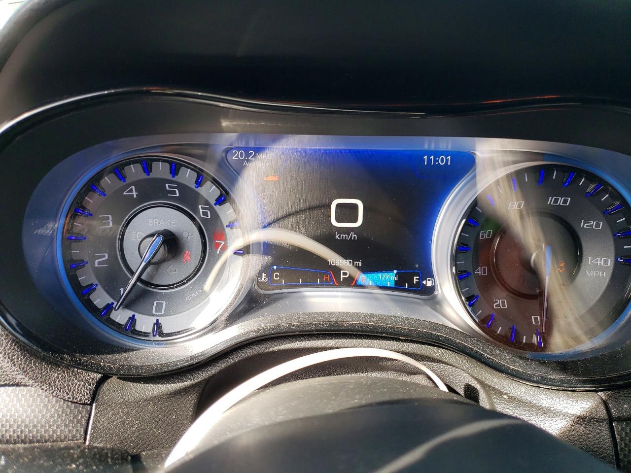 2015 Chrysler 300 S Серебряный vin: 2C3CCAGG1FH899456