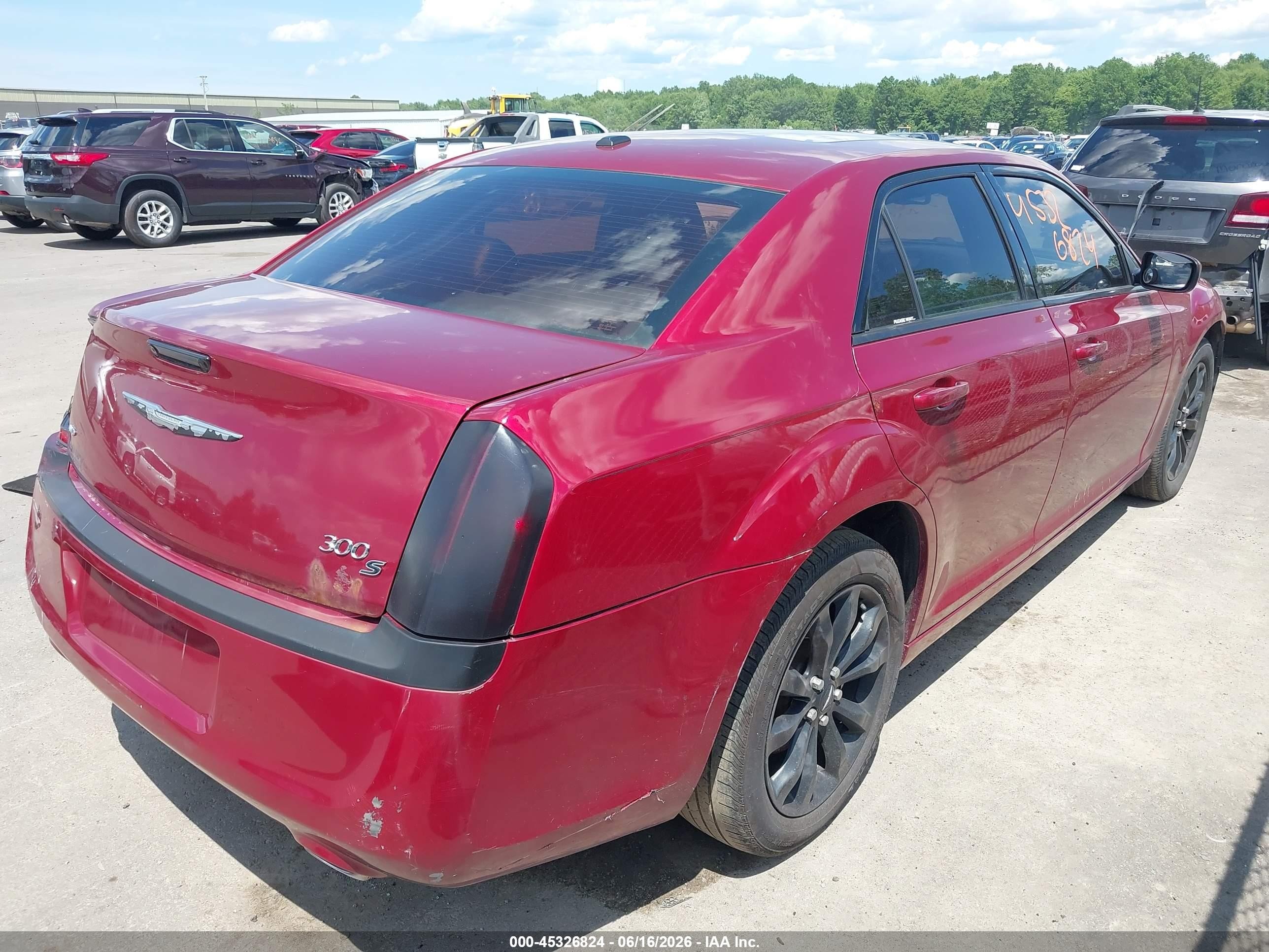 2014 Chrysler 300 300s Red vin: 2C3CCAGG2EH361525