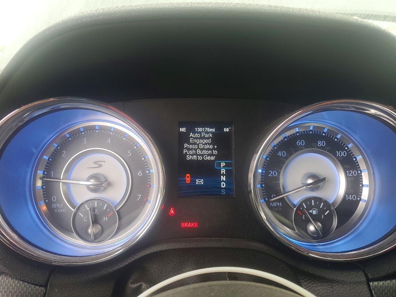 2014 Chrysler 300 S Черный vin: 2C3CCAGG2EH384318