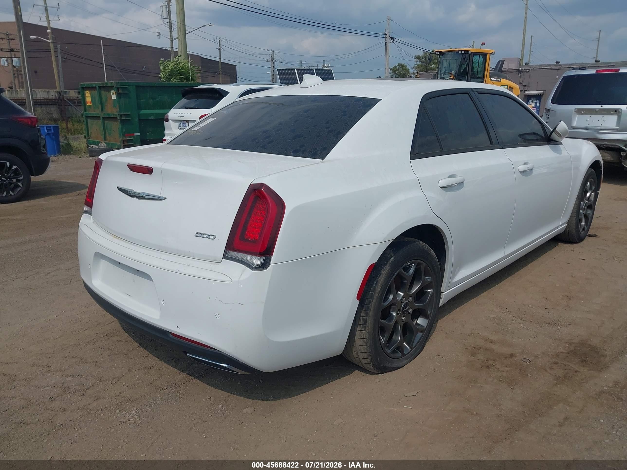 2015 Chrysler 300   White vin: 2C3CCAGG2FH756872