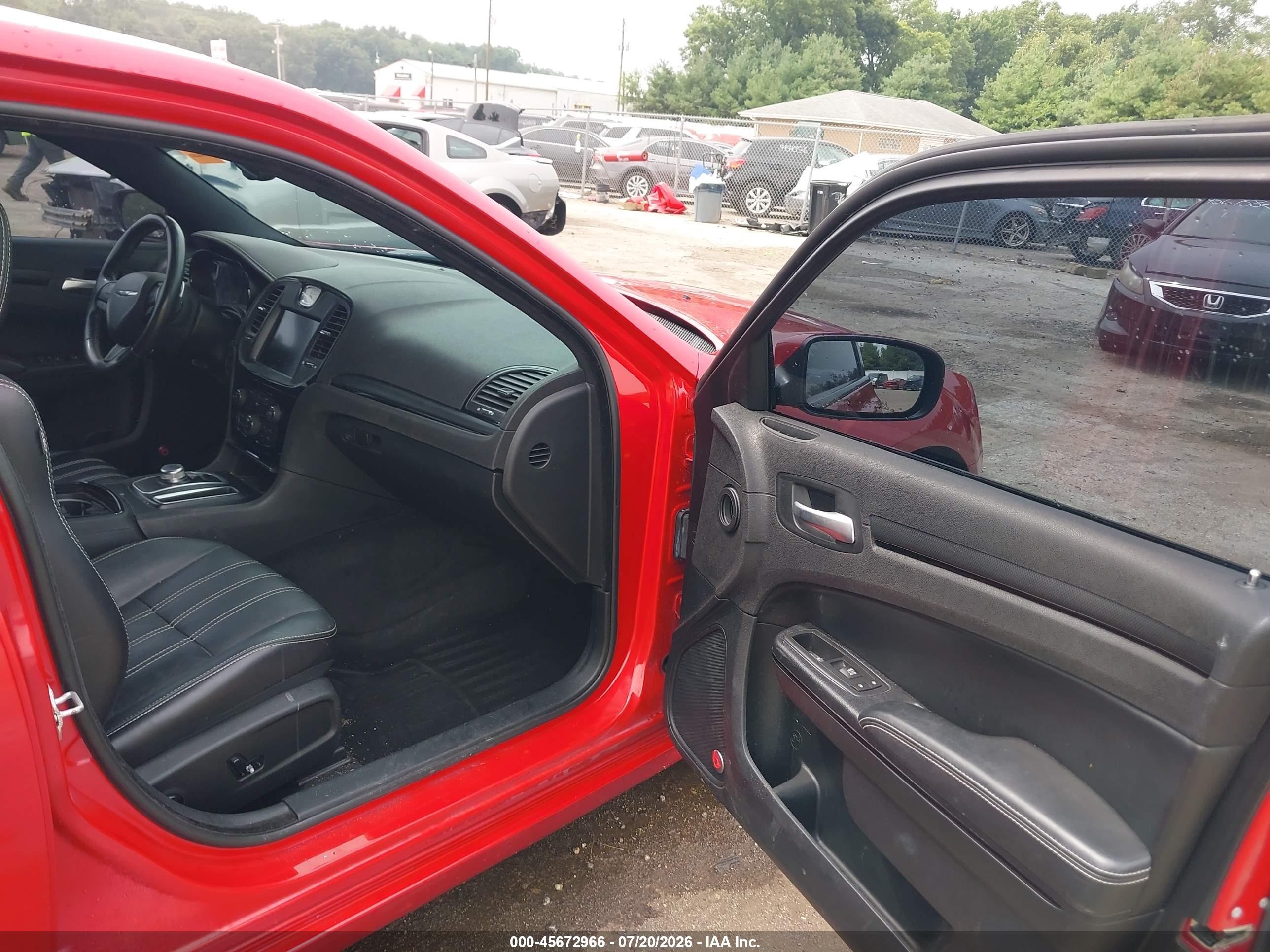 2015 Chrysler 300 300s Красный vin: 2C3CCAGG2FH932285
