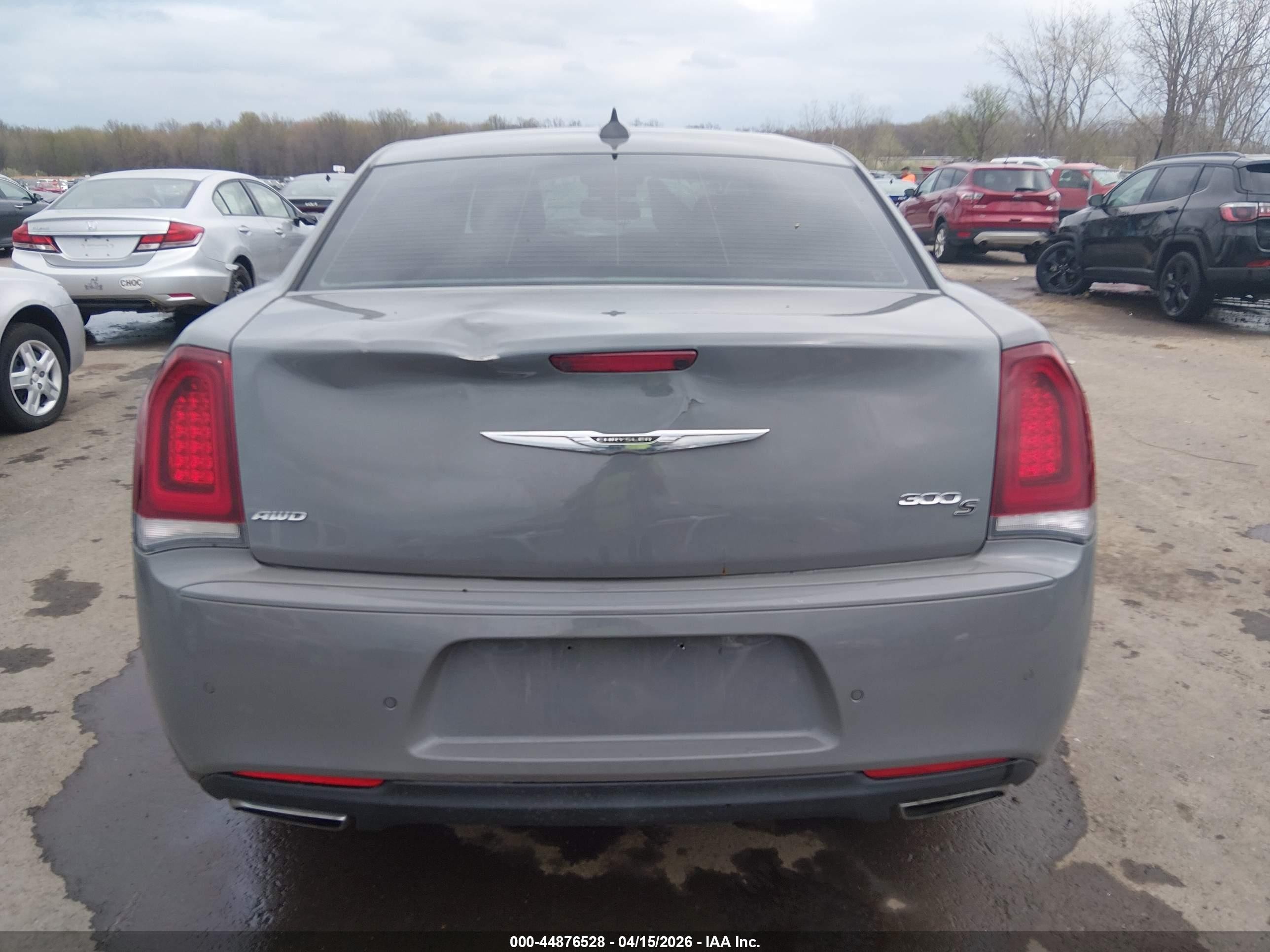 2017 Chrysler 300 300s Awd Gray vin: 2C3CCAGG3HH604120
