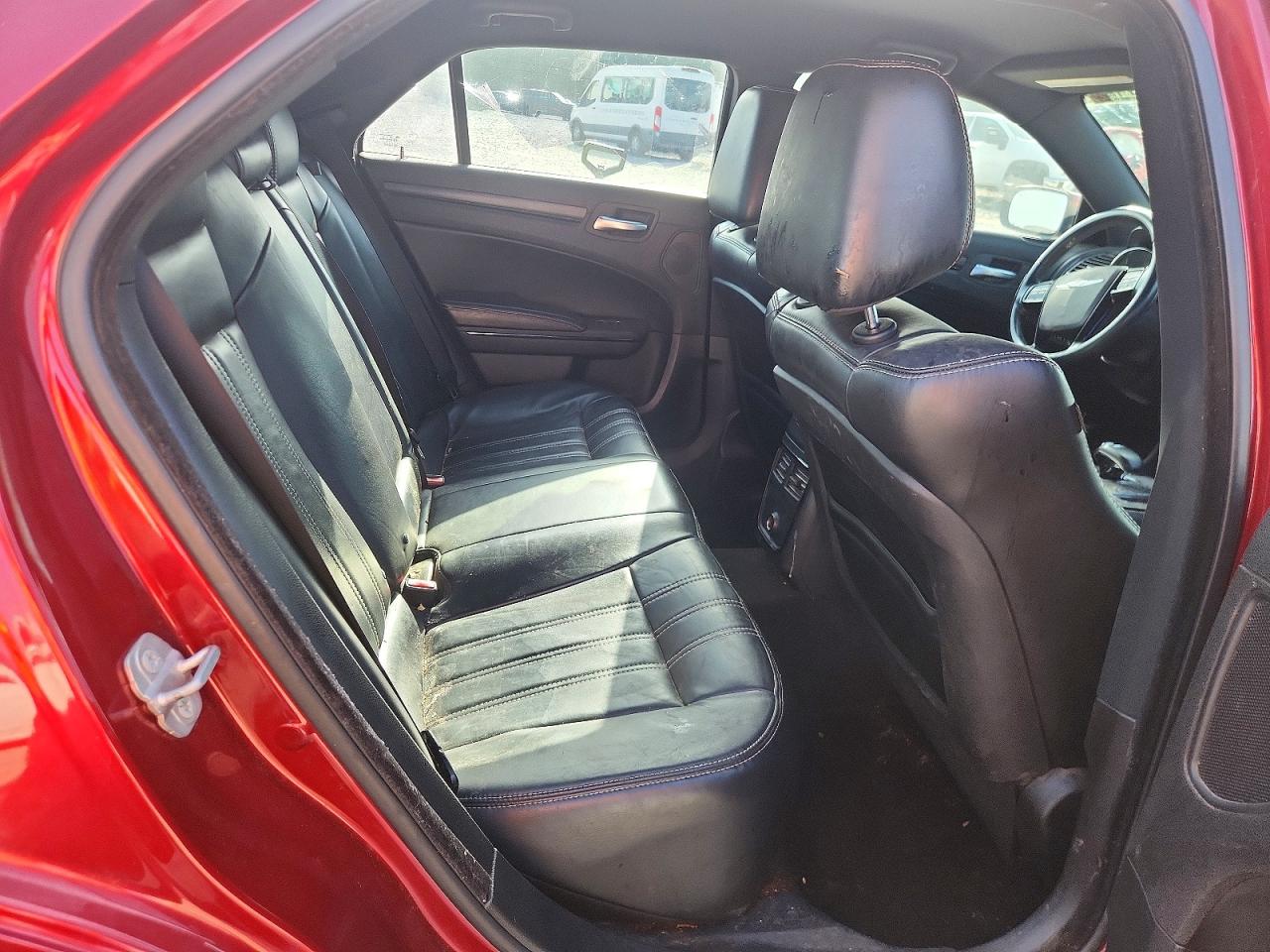 2014 Chrysler 300 S Красный vin: 2C3CCAGG4EH203784