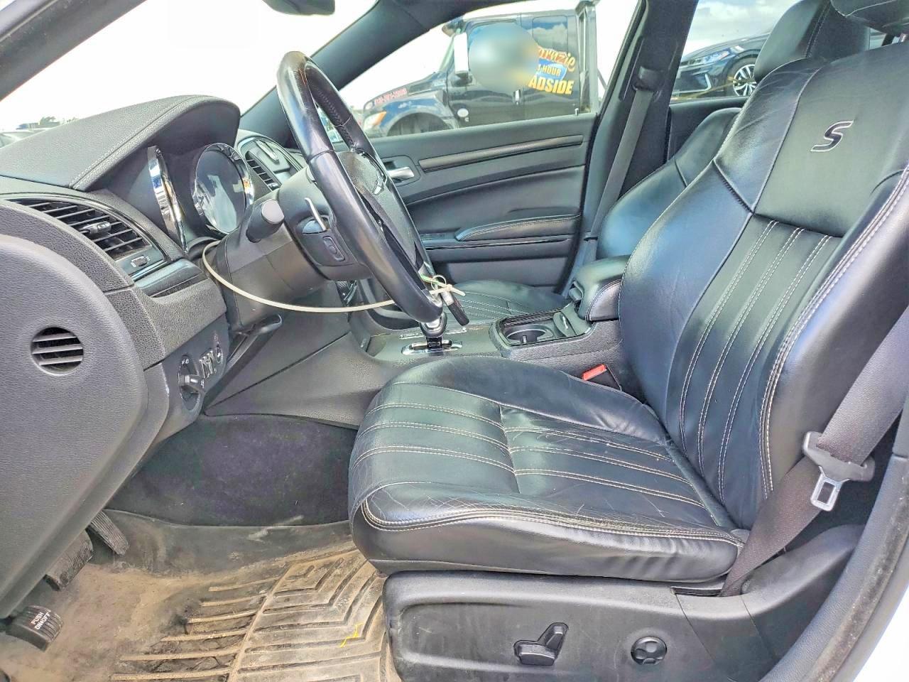 2014 Chrysler 300 S White vin: 2C3CCAGG4EH297732