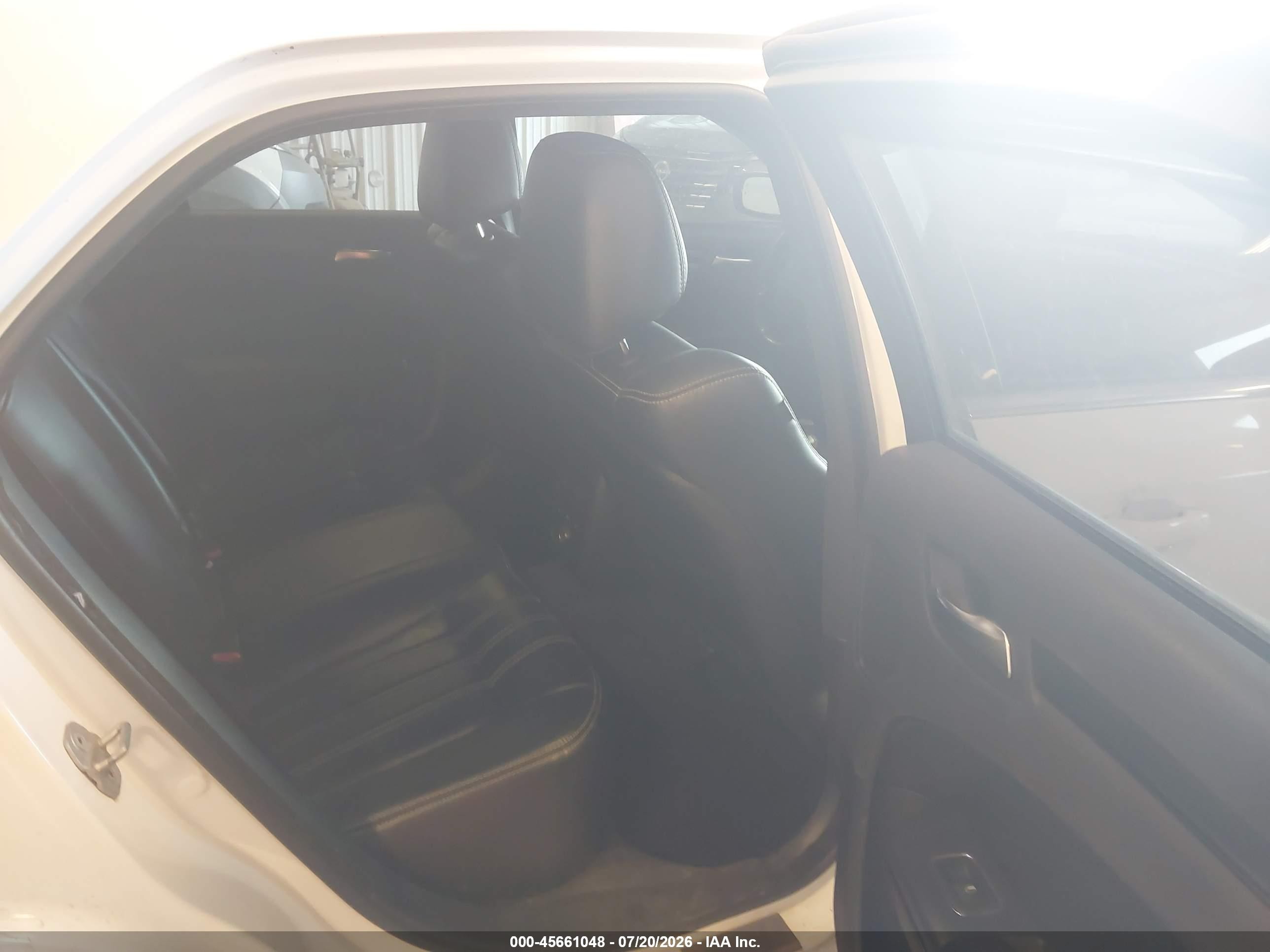 2013 Chrysler 300 300s Белый vin: 2C3CCAGG6DH529343