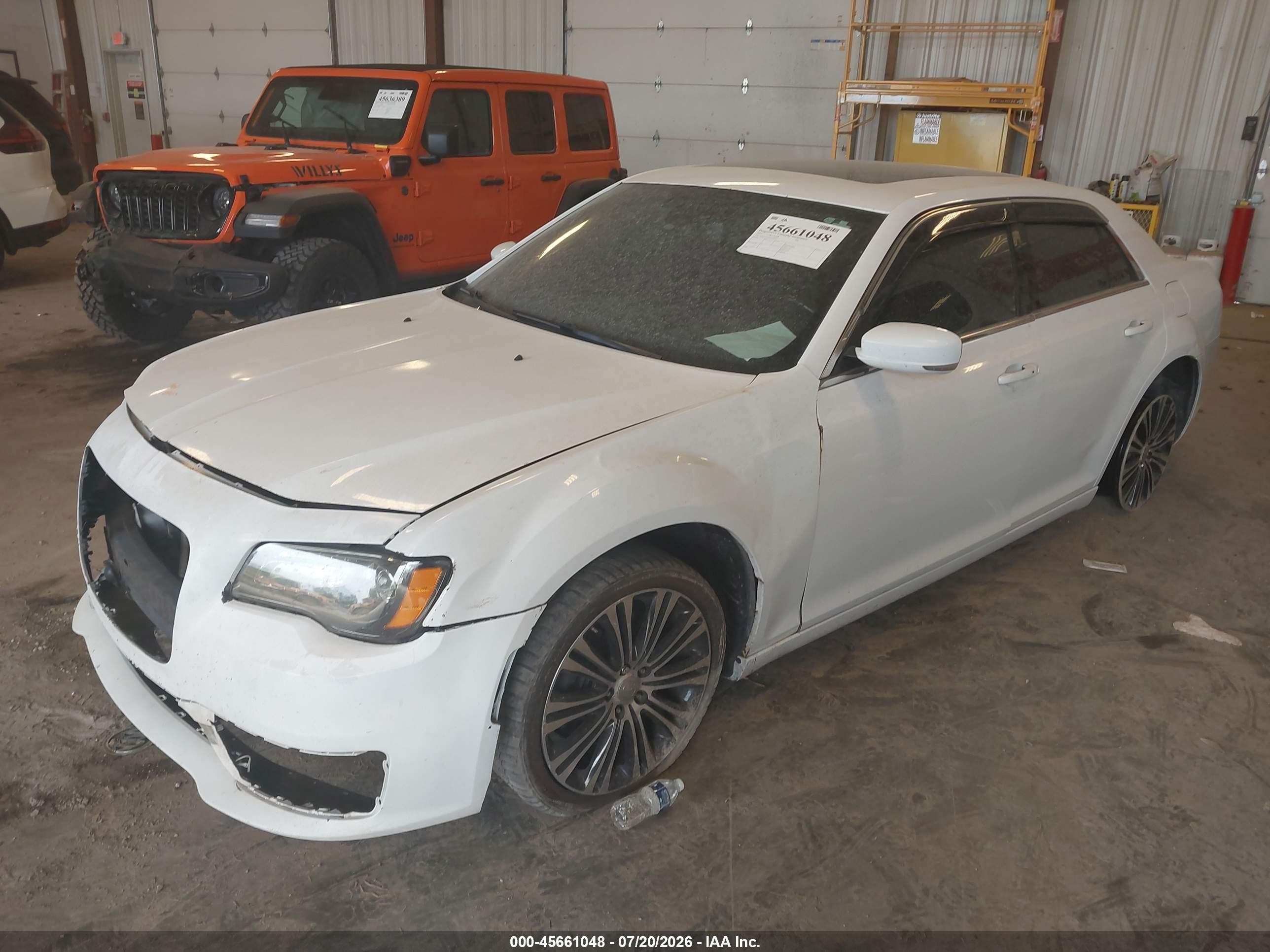 2013 Chrysler 300 300s Белый vin: 2C3CCAGG6DH529343