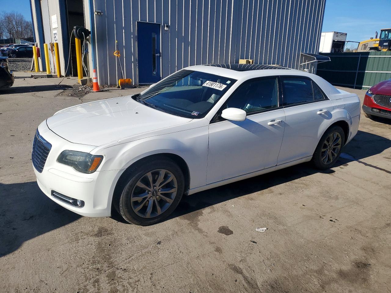 2014 Chrysler 300 S White vin: 2C3CCAGG6EH238939