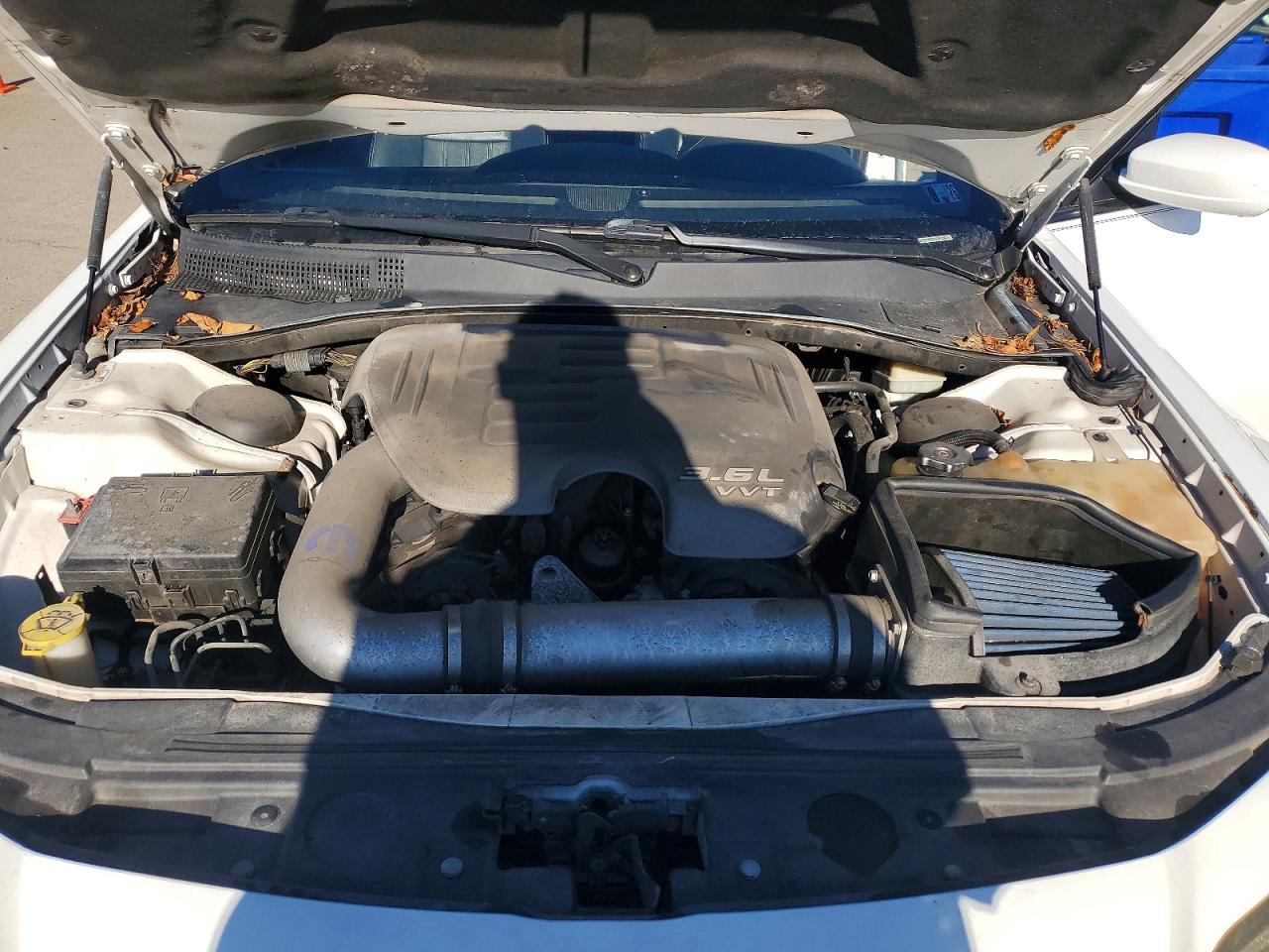 2014 Chrysler 300 S White vin: 2C3CCAGG6EH238939