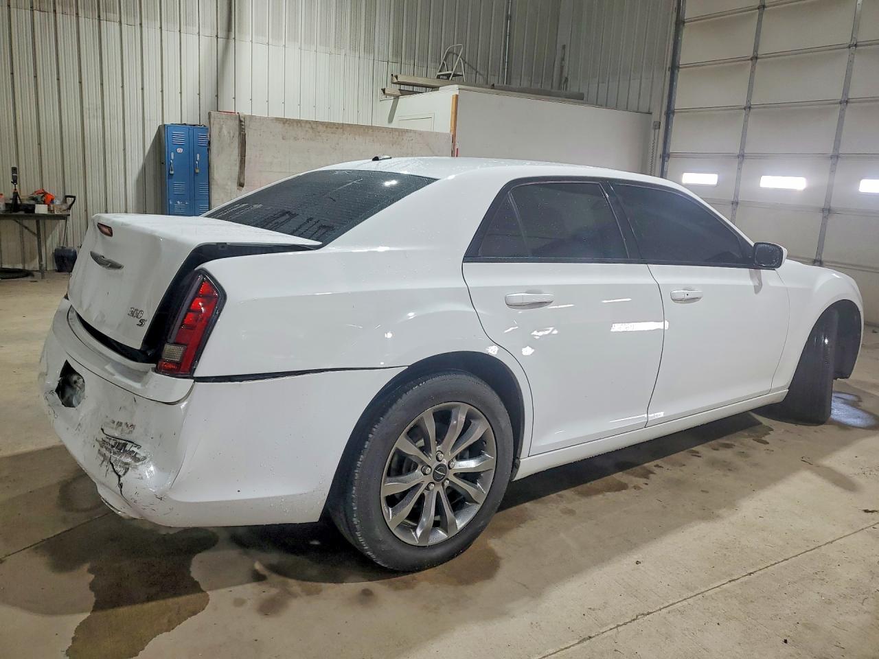2014 Chrysler 300 S White vin: 2C3CCAGG7EH384461