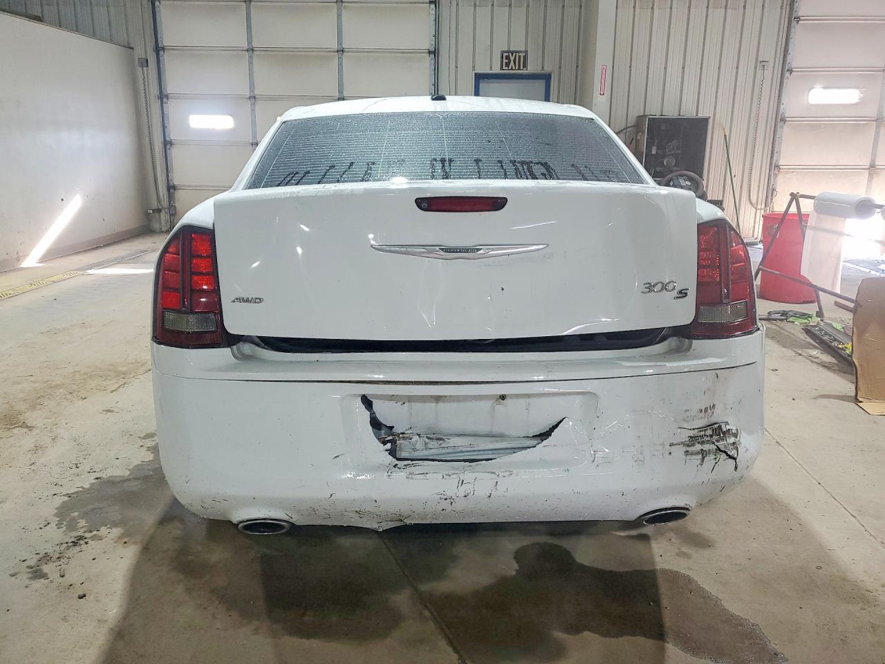 2014 Chrysler 300 S White vin: 2C3CCAGG7EH384461