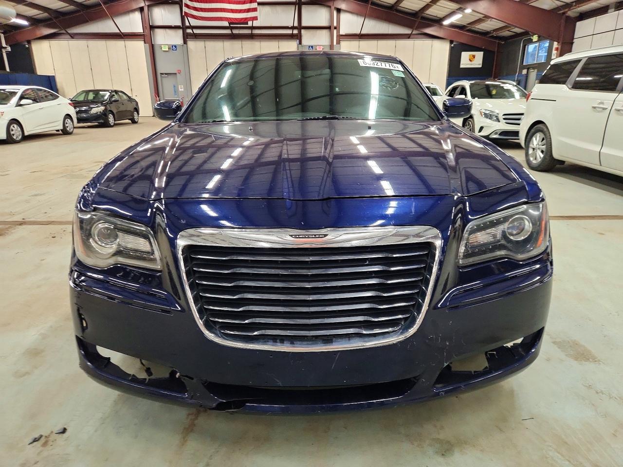 2014 Chrysler 300 Blue vin: 2C3CCAGG8EH120360
