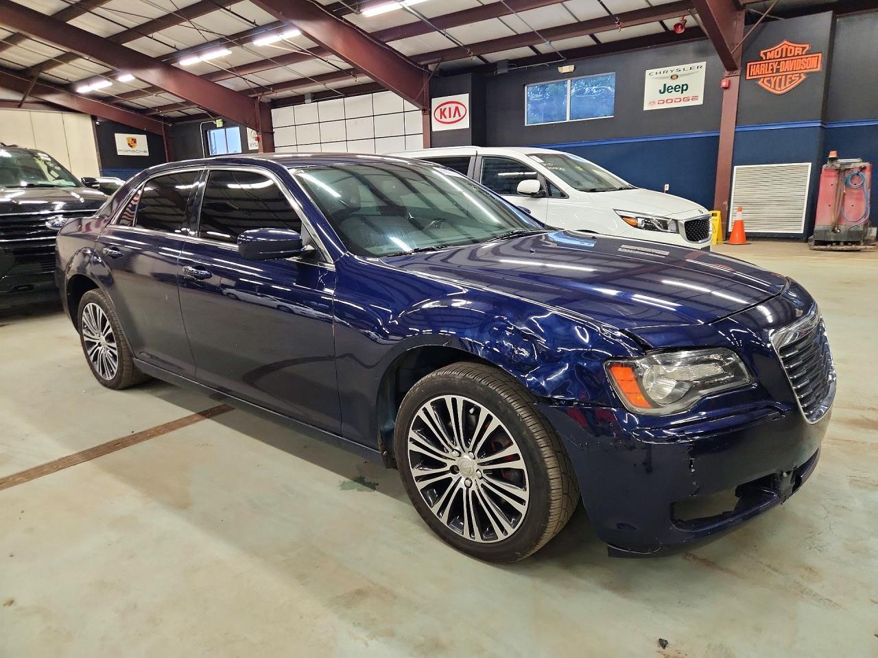2014 Chrysler 300 Blue vin: 2C3CCAGG8EH120360