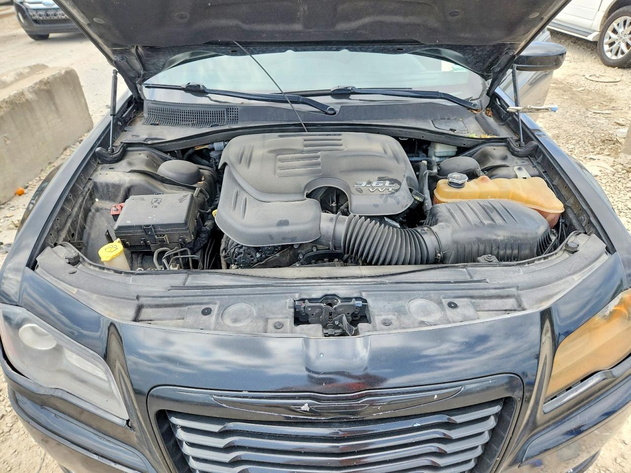 2014 Chrysler 300 S Black vin: 2C3CCAGG8EH352876