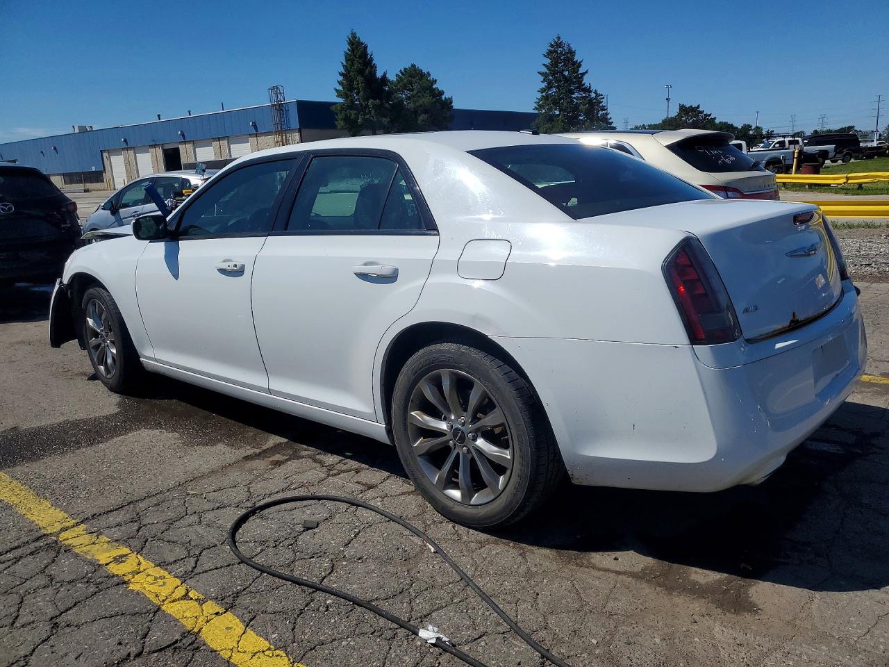 2014 Chrysler 300 S White vin: 2C3CCAGG9EH353194