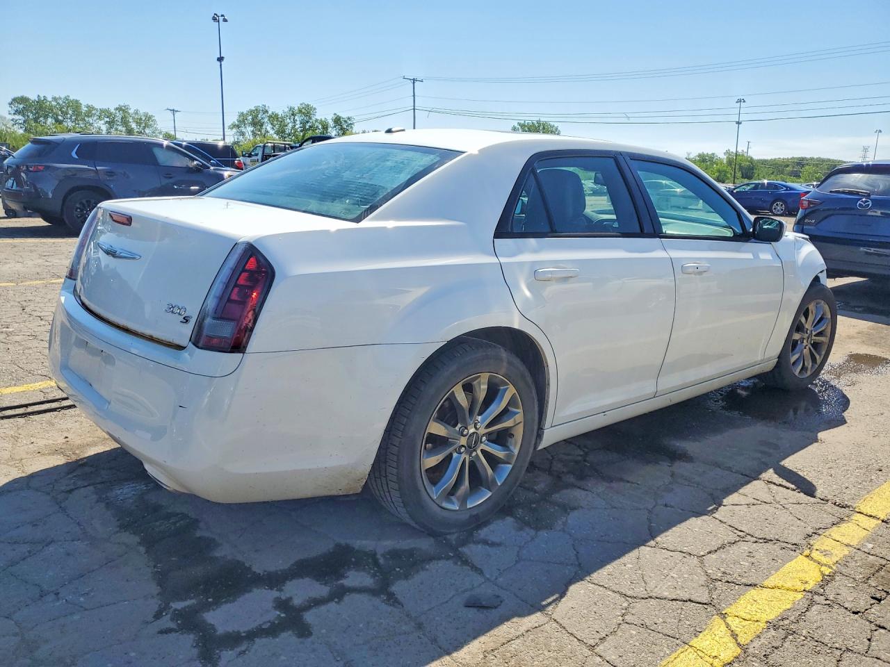 2014 Chrysler 300 S White vin: 2C3CCAGG9EH353194