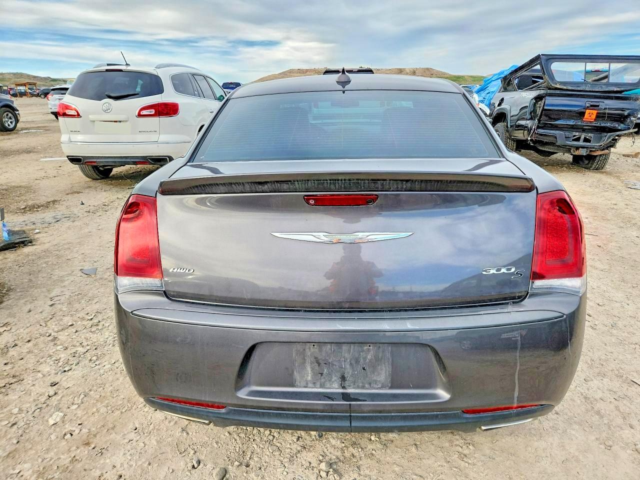 2018 Chrysler 300 S Gray vin: 2C3CCAGG9JH314292