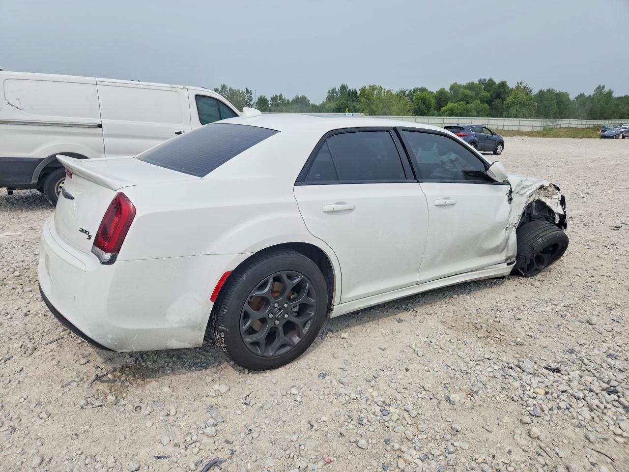 2022 Chrysler 300 S White vin: 2C3CCAGG9NH135319