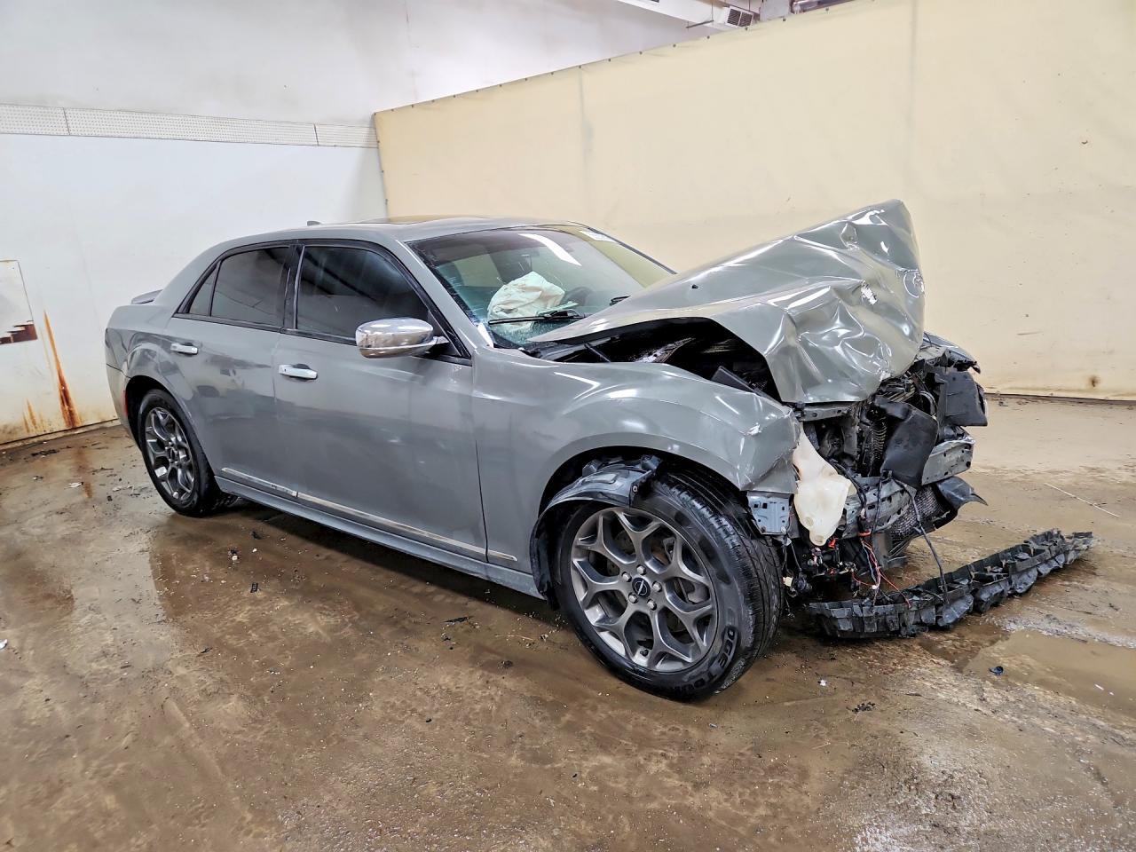 2017 Chrysler 300 S Gray vin: 2C3CCAGGXHH527066