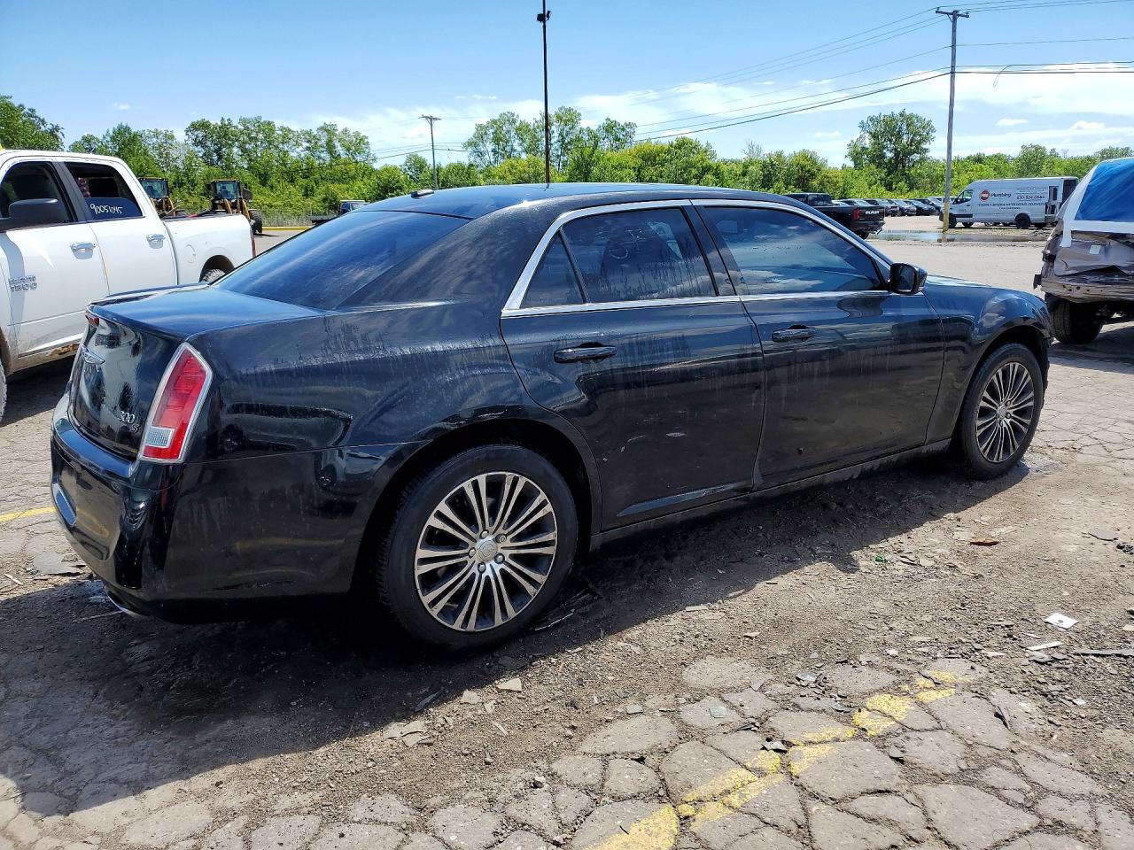 2014 Chrysler 300 S Black vin: 2C3CCAGT0EH201592