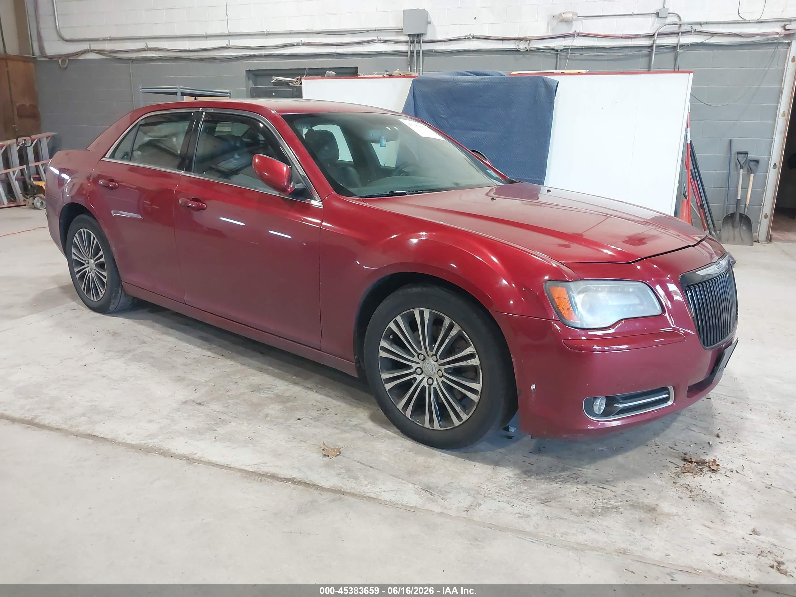 2013 Chrysler 300 300s Red vin: 2C3CCAGT7DH564776
