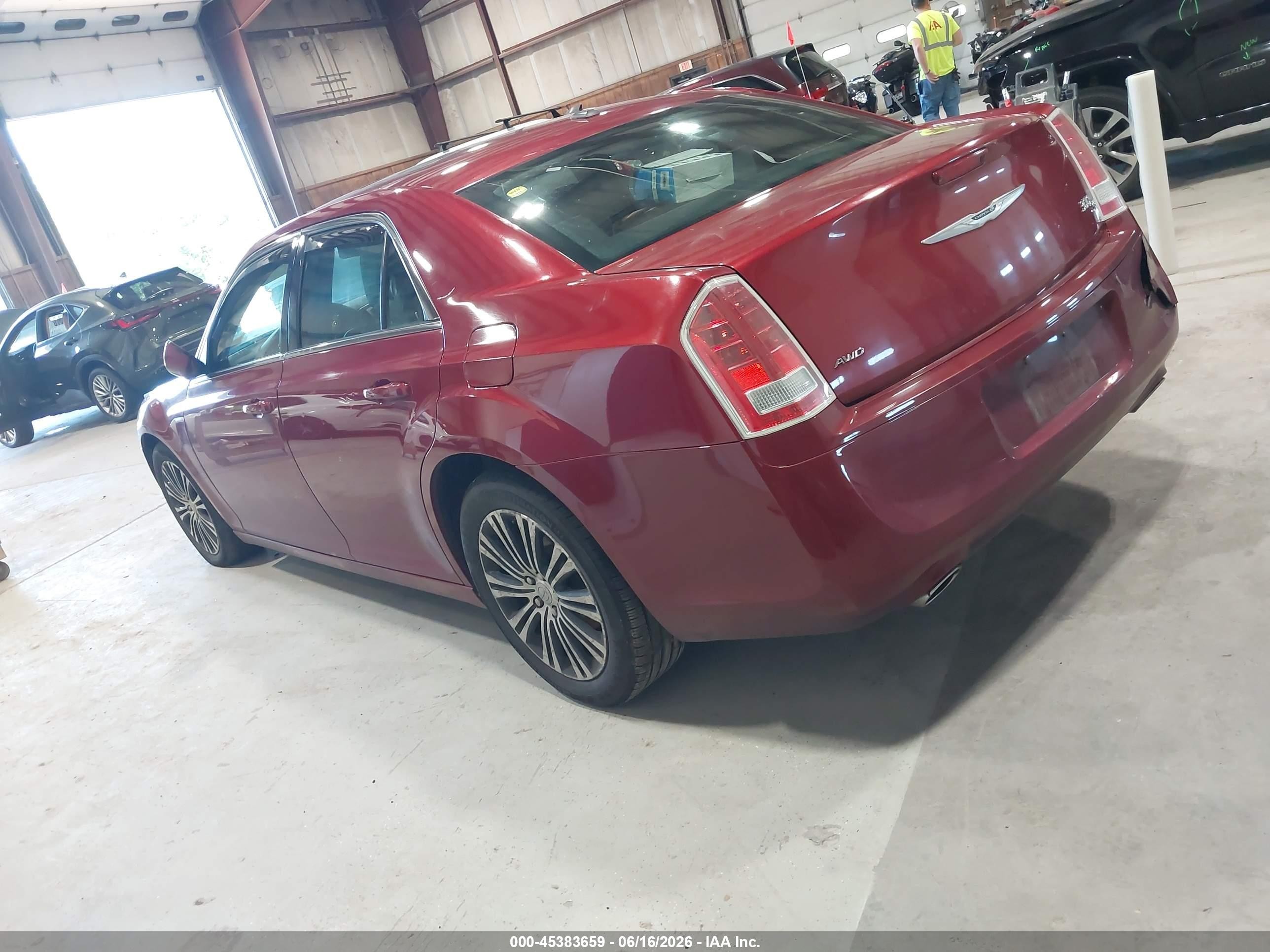 2013 Chrysler 300 300s Red vin: 2C3CCAGT7DH564776