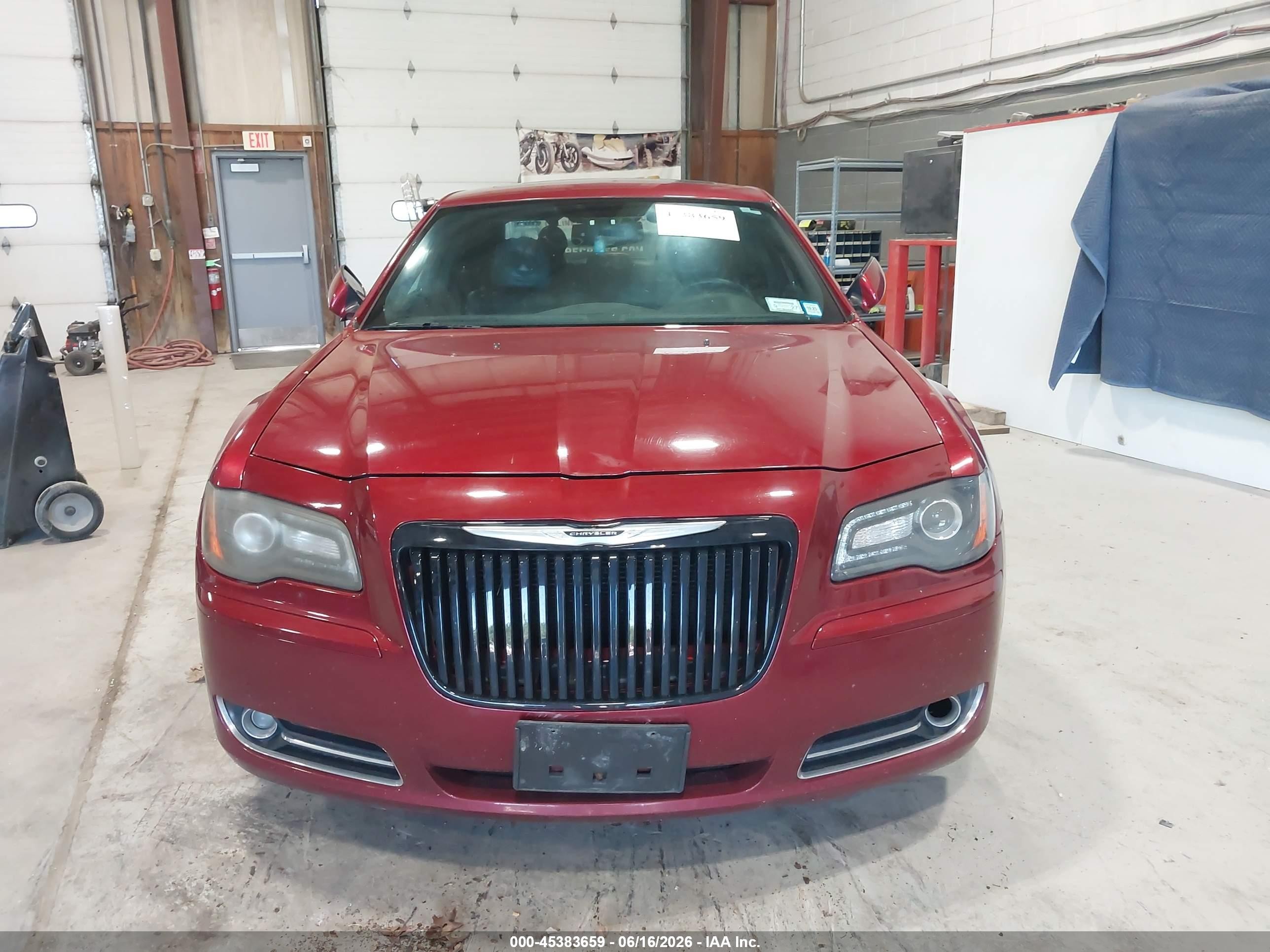 2013 Chrysler 300 300s Red vin: 2C3CCAGT7DH564776