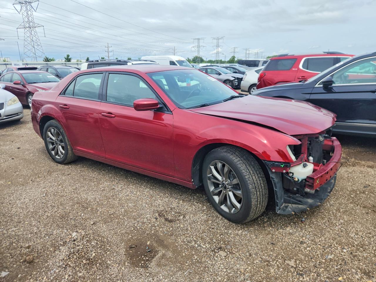 2014 Chrysler 300 S Red vin: 2C3CCAGT7EH257979