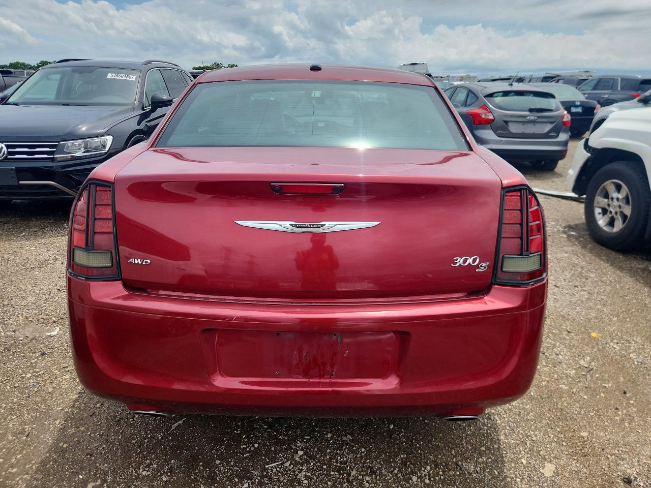 2014 Chrysler 300 S Red vin: 2C3CCAGT7EH257979