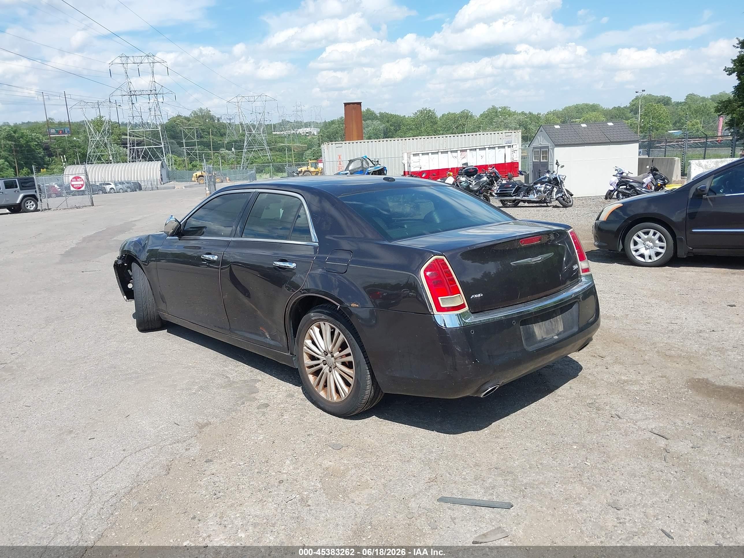 2012 Chrysler 300 Limited Dark Brown vin: 2C3CCAHG7CH217223