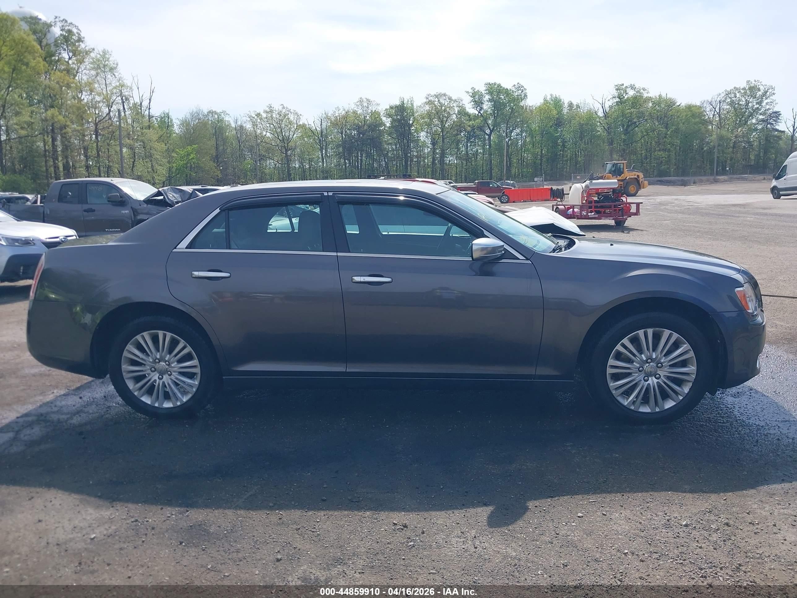 2014 Chrysler 300c John Varvatos Luxury Edition Awd Gray vin: 2C3CCAJG2EH297897