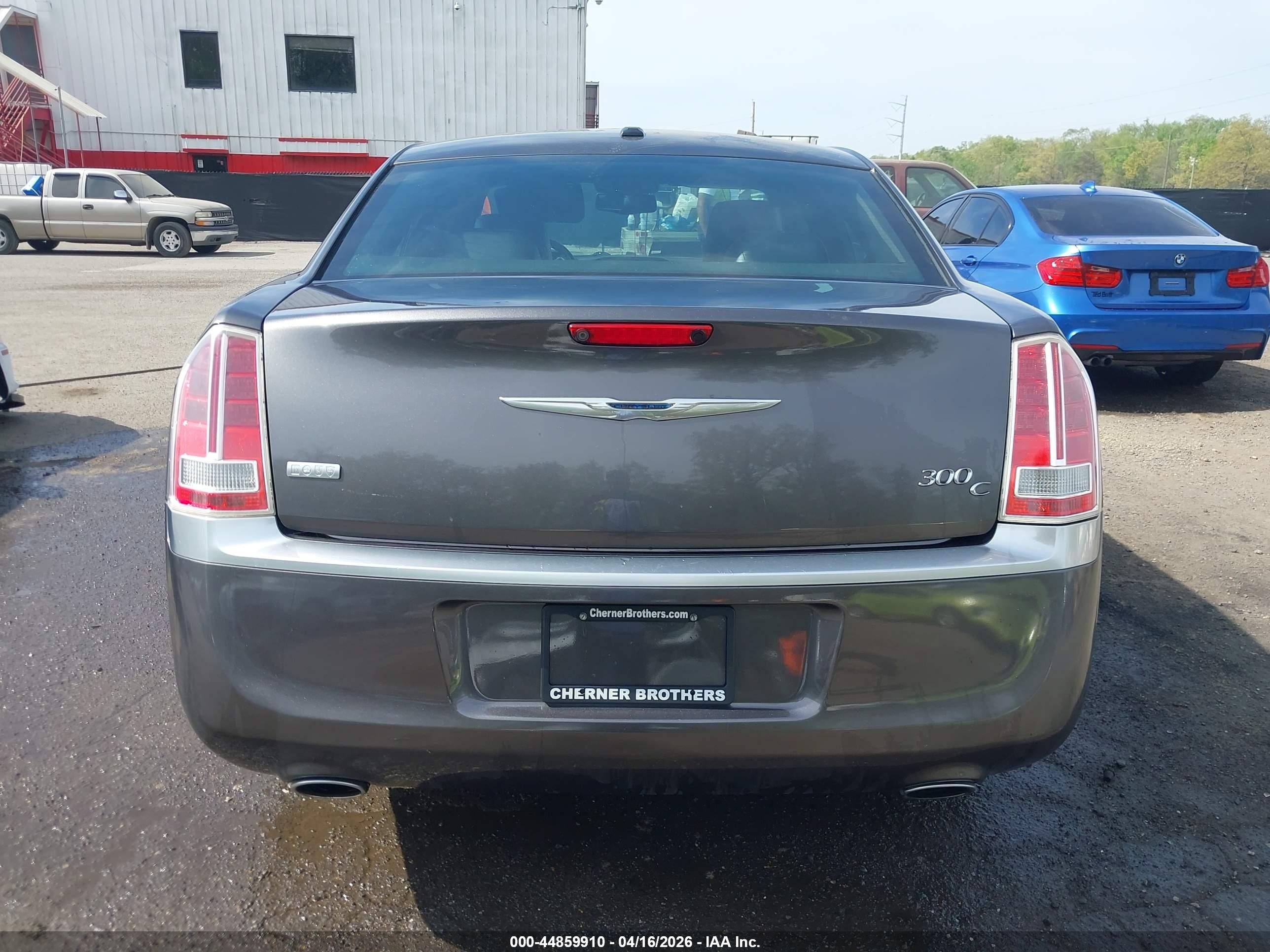 2014 Chrysler 300c John Varvatos Luxury Edition Awd Gray vin: 2C3CCAJG2EH297897