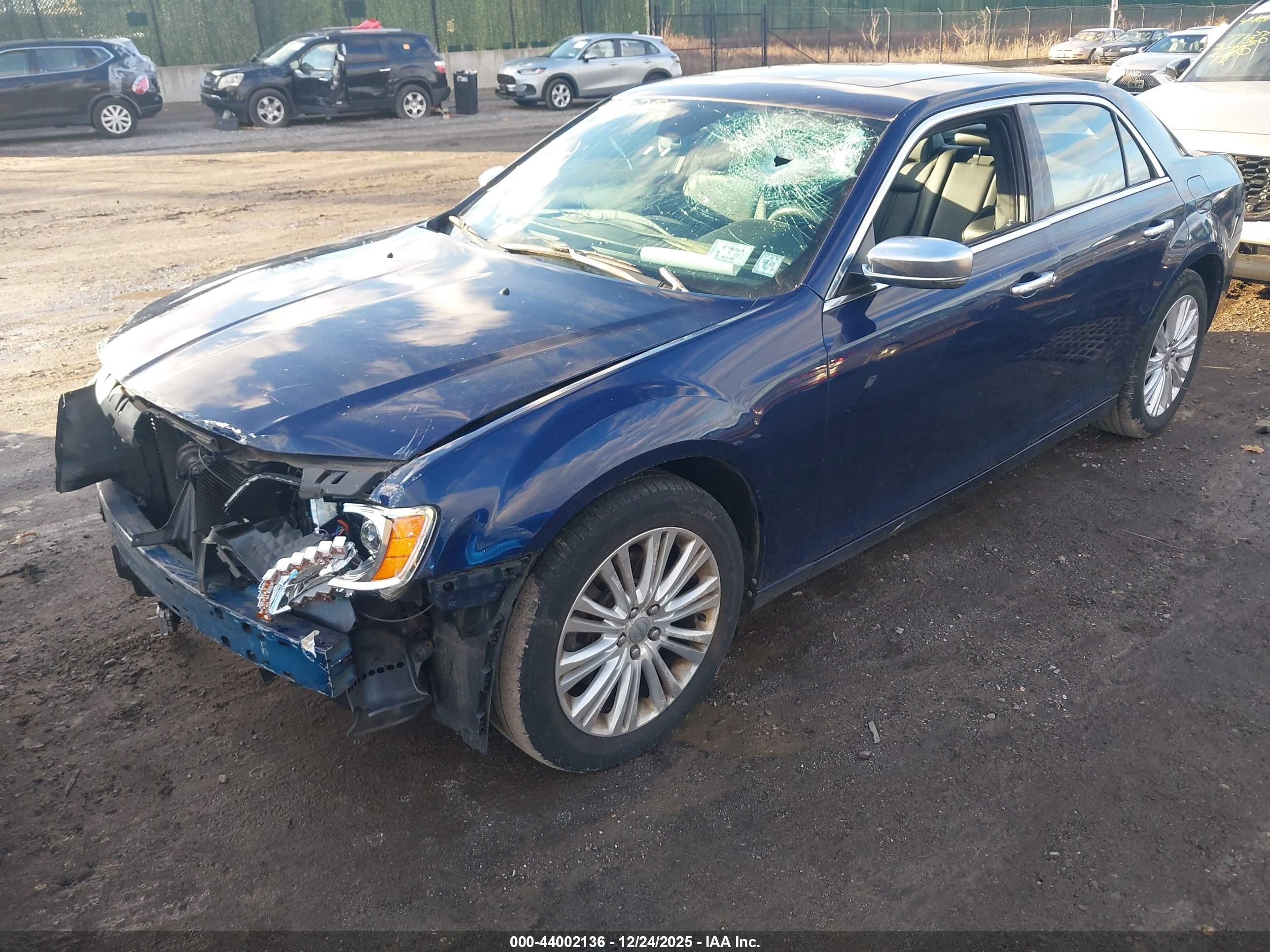 2014 Chrysler 300c John Varvatos Luxury Edition Awd Blue vin: 2C3CCAJT6EH120427