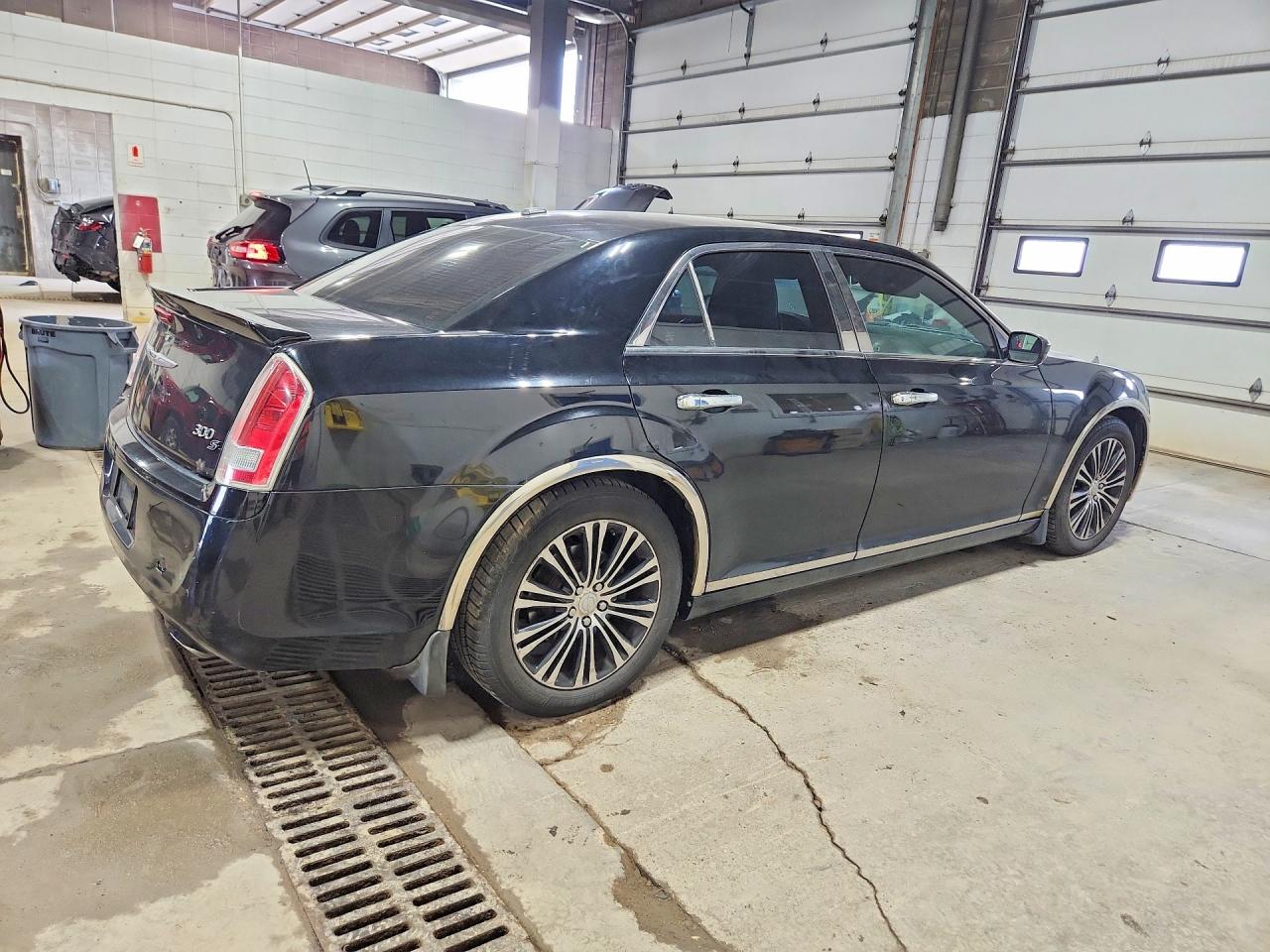 2012 Chrysler 300 Black vin: 2C3CCAJTXCH289718