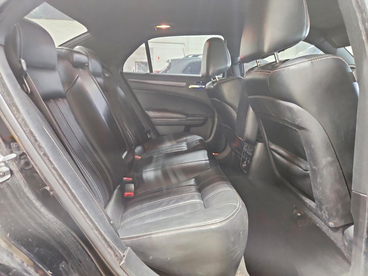 2012 Chrysler 300 Black vin: 2C3CCAJTXCH289718