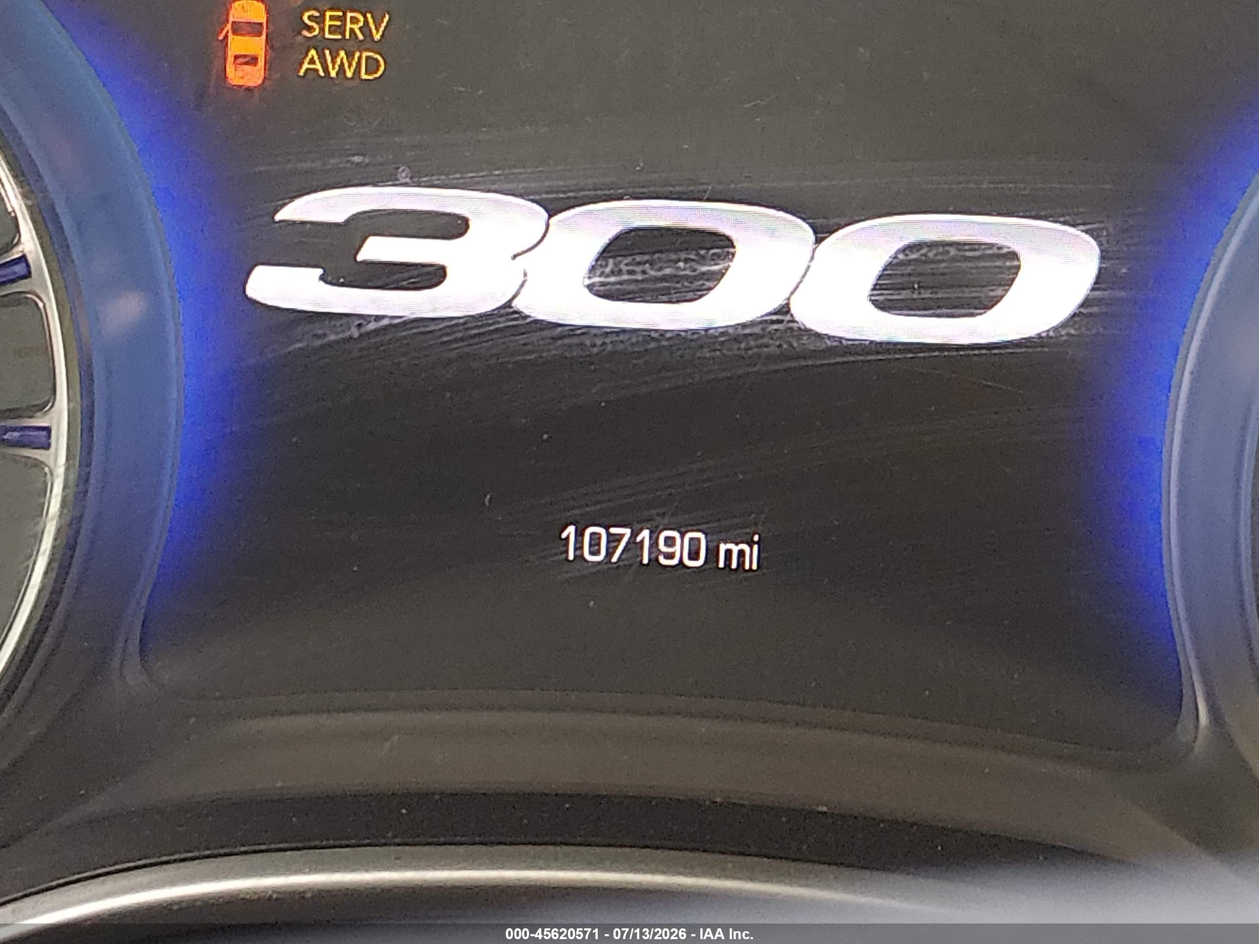 2015 Chrysler 300c   White vin: 2C3CCAKG1FH769605