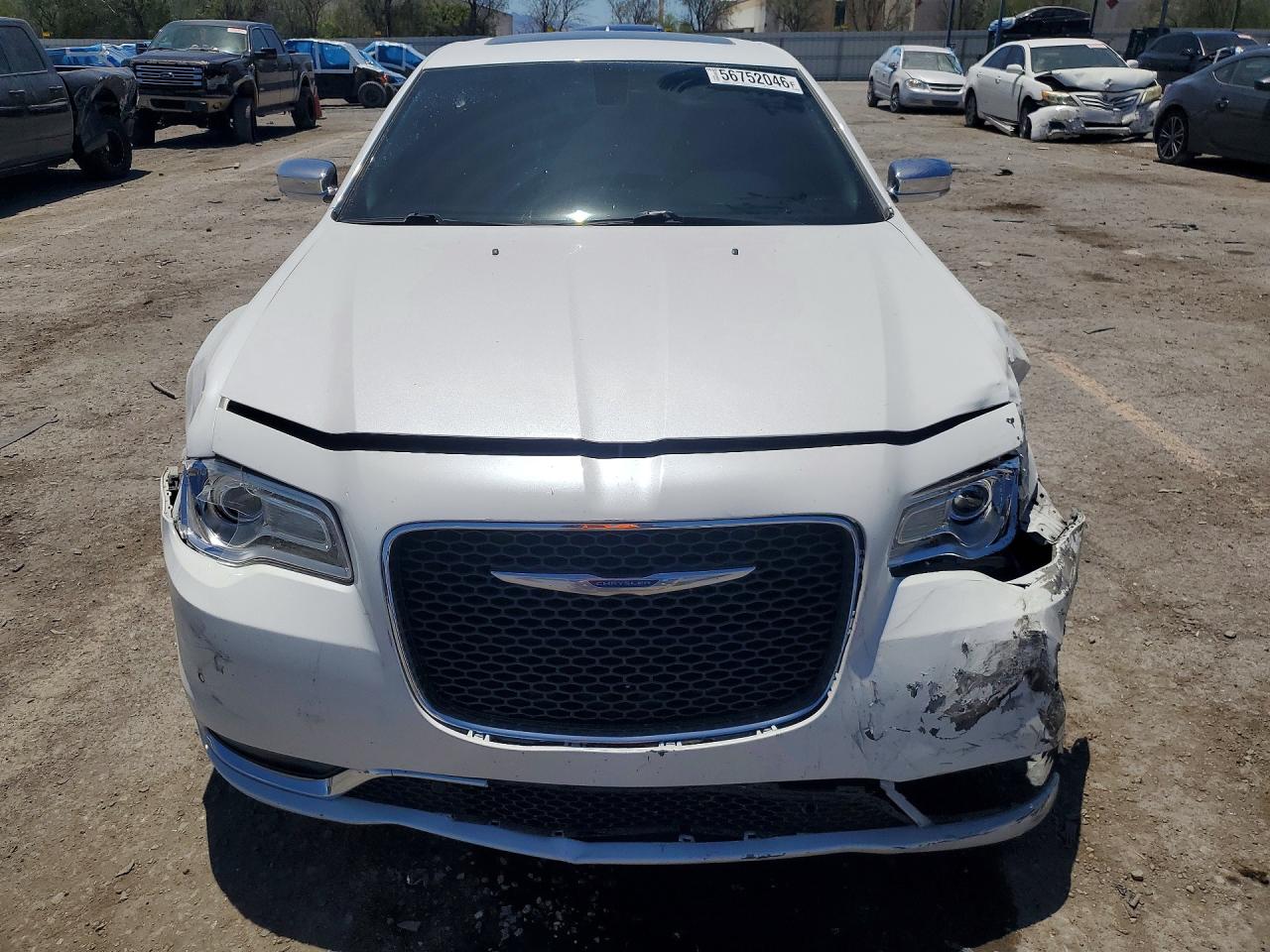 2015 Chrysler 300c White vin: 2C3CCAKG1FH876492