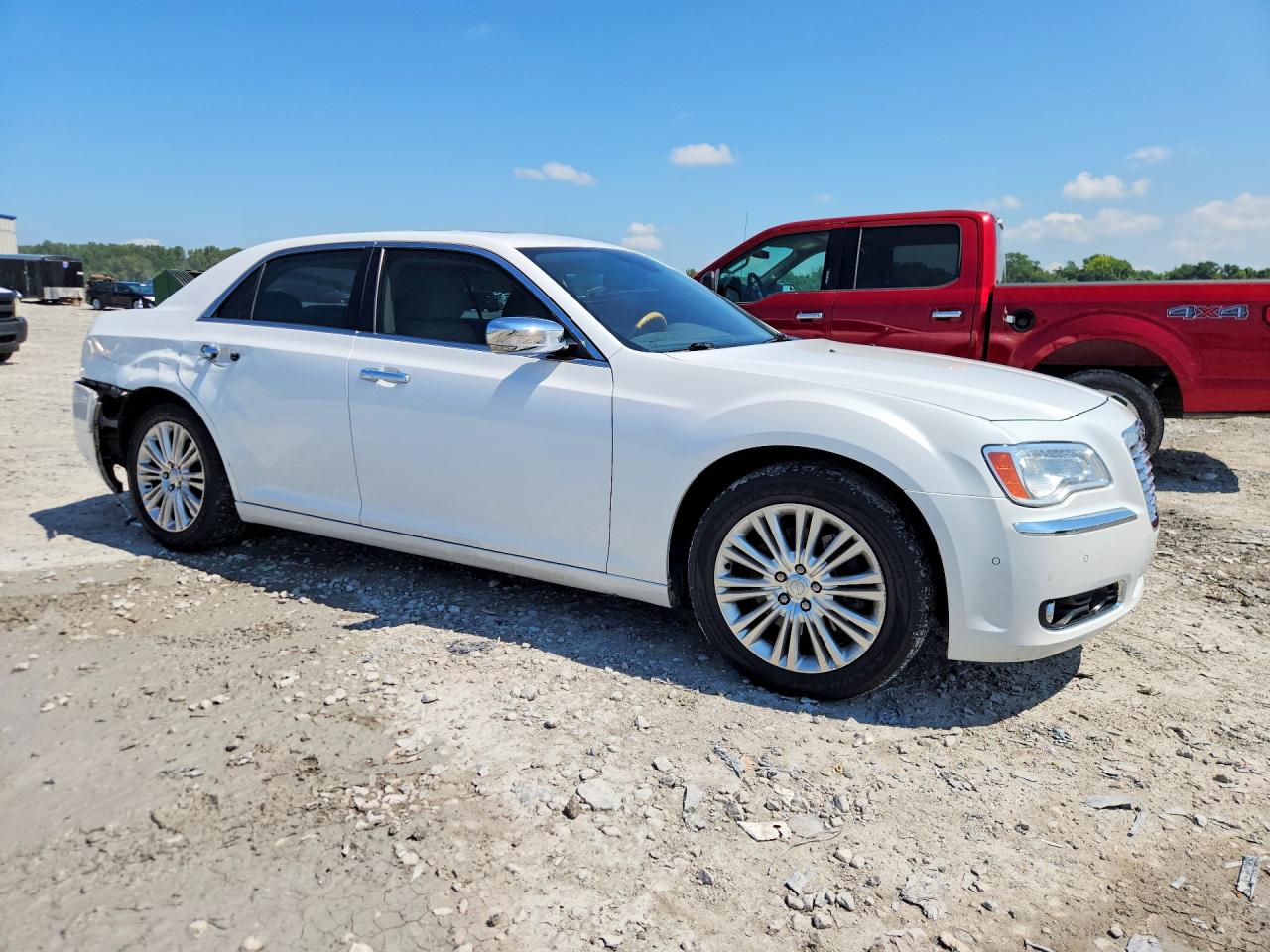 2013 Chrysler 300c White vin: 2C3CCAKG2DH533333