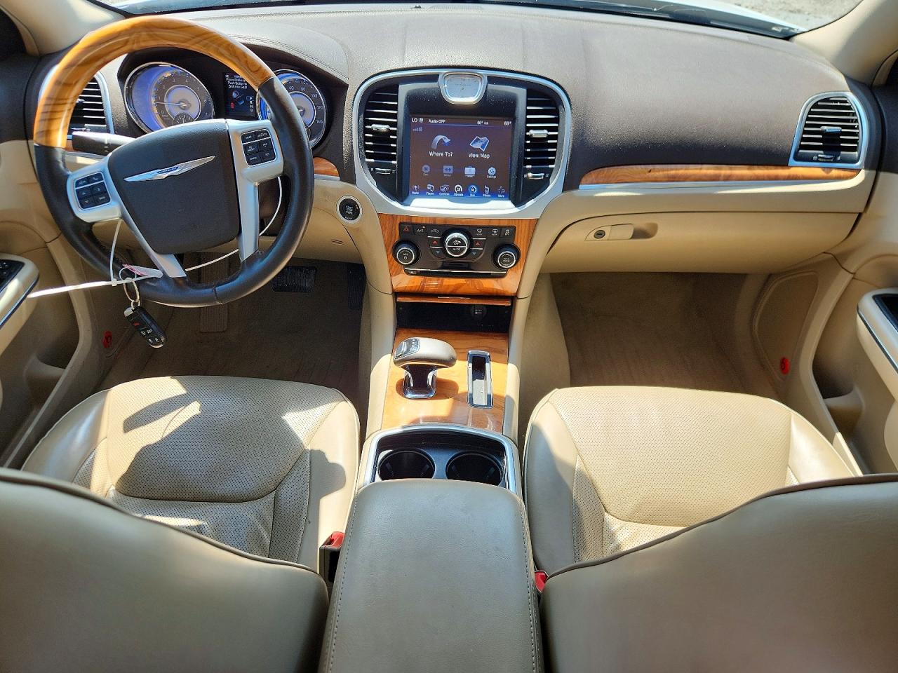 2013 Chrysler 300c White vin: 2C3CCAKG2DH533333